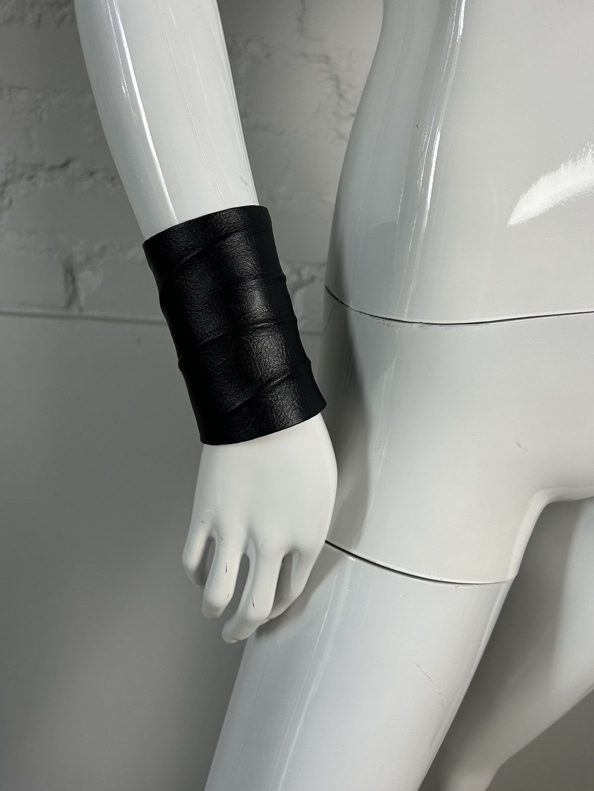 Other Black leather handmade bracelet Size ONE SIZE - 6 Thumbnail