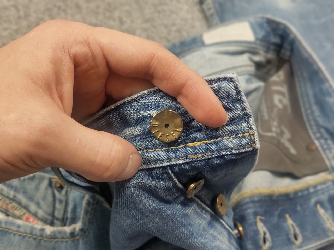 Diesel Vintage 90's Diesel Larkee Faded Distressed Denim jeans Size US 34 / EU 50 - 16 Thumbnail