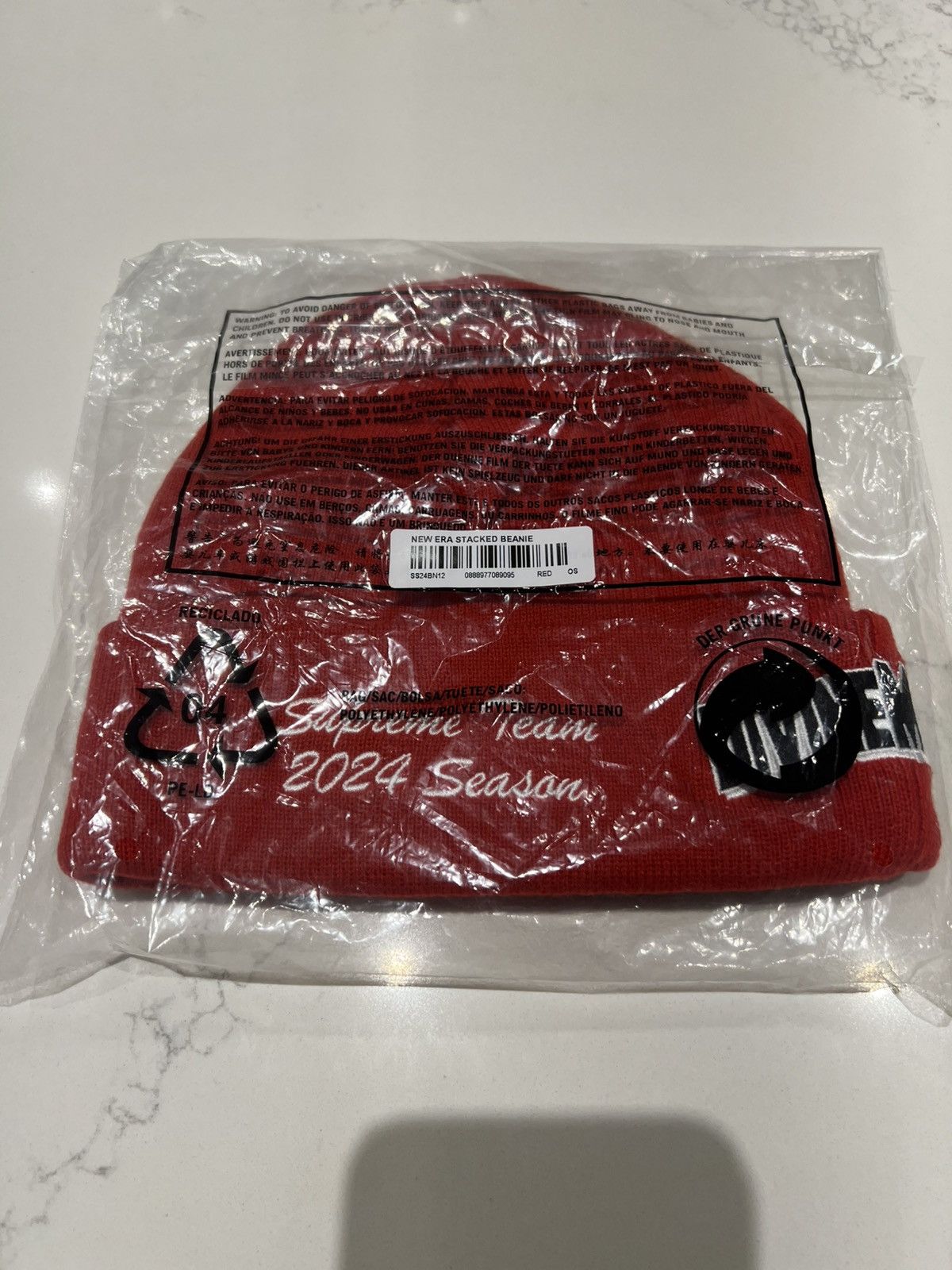 New Era × Supreme Supreme New Era Stacked Beanie SS24 Red Size ONE SIZE - 2 Thumbnail