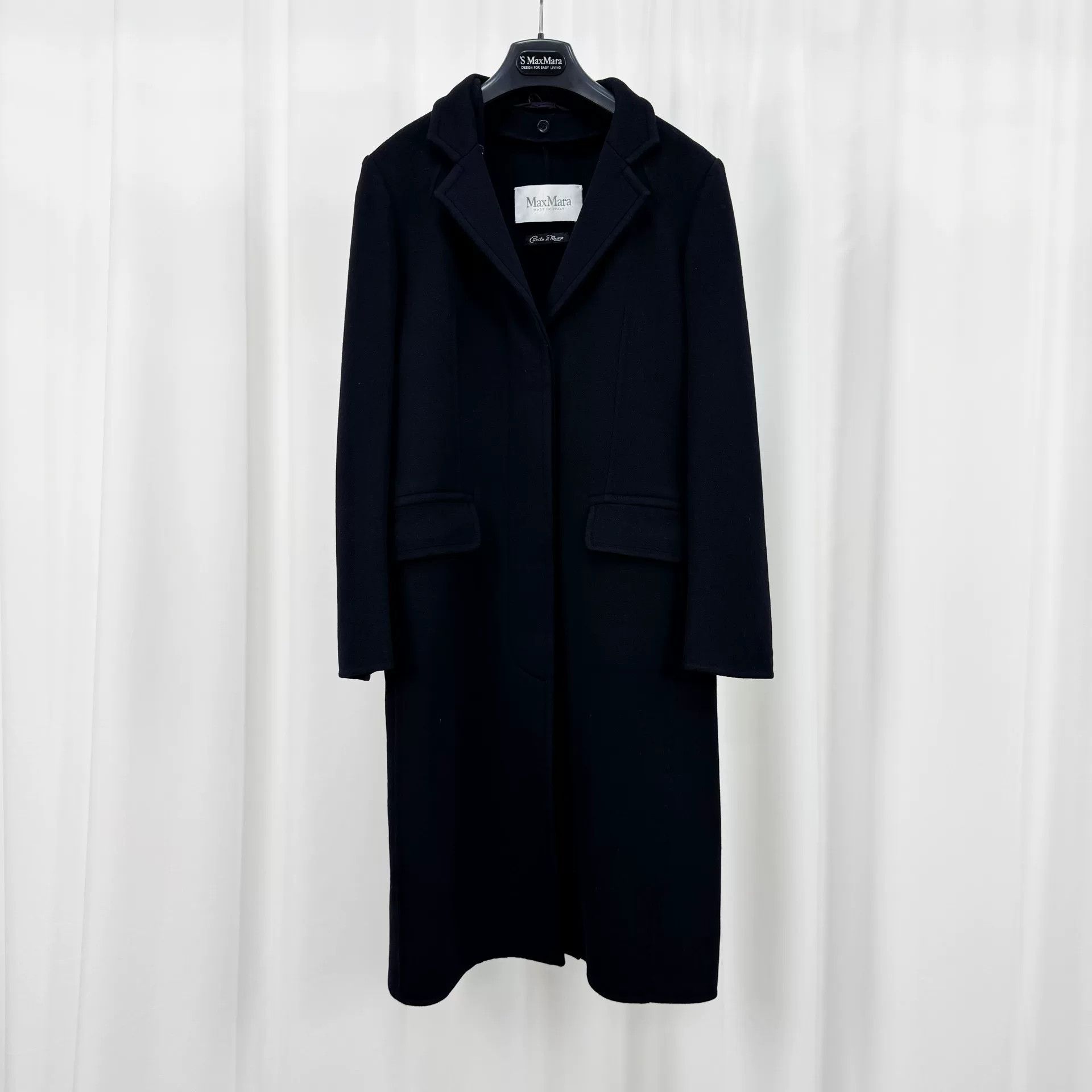 Max Mara maxmara black cashmere coat in size 38 Size US M / EU 48-50 / 2 - 1 Thumbnail