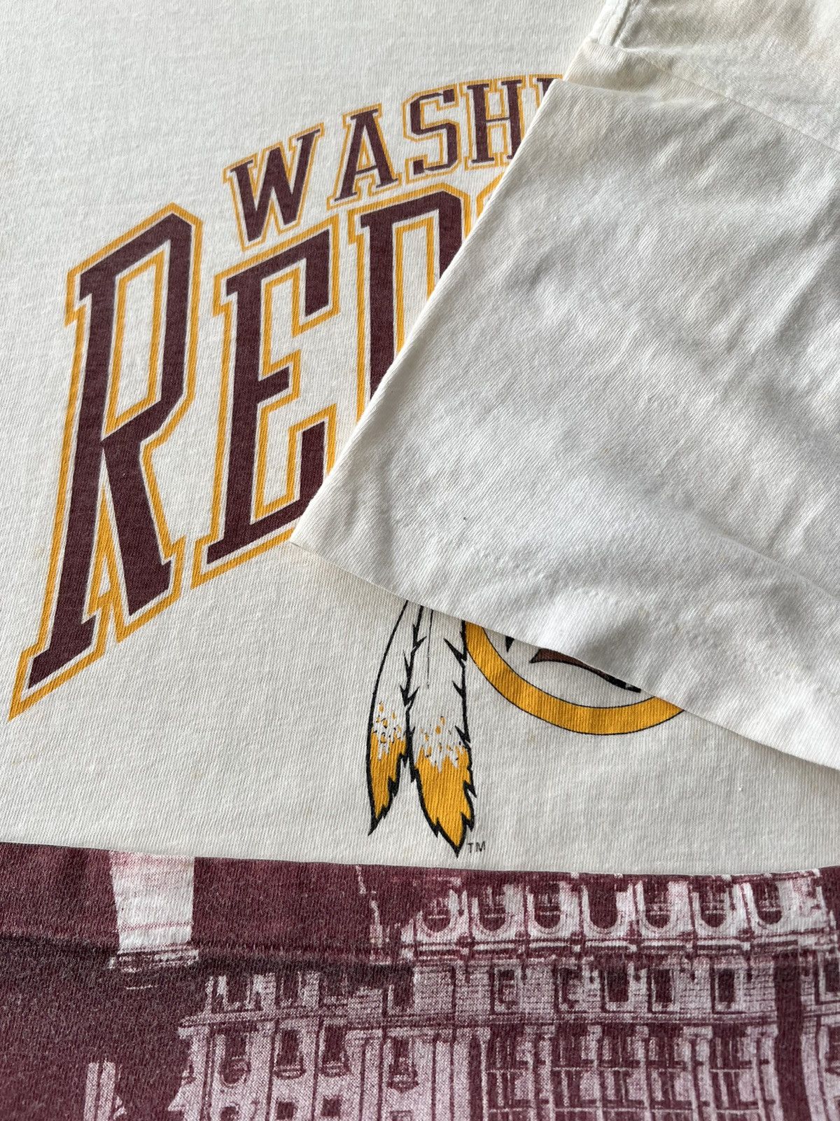 NFL Vintage 90s Washington Redskins NFL Logo 7 AOP T-shirt Size US L / EU 52-54 / 3 - 9 Thumbnail