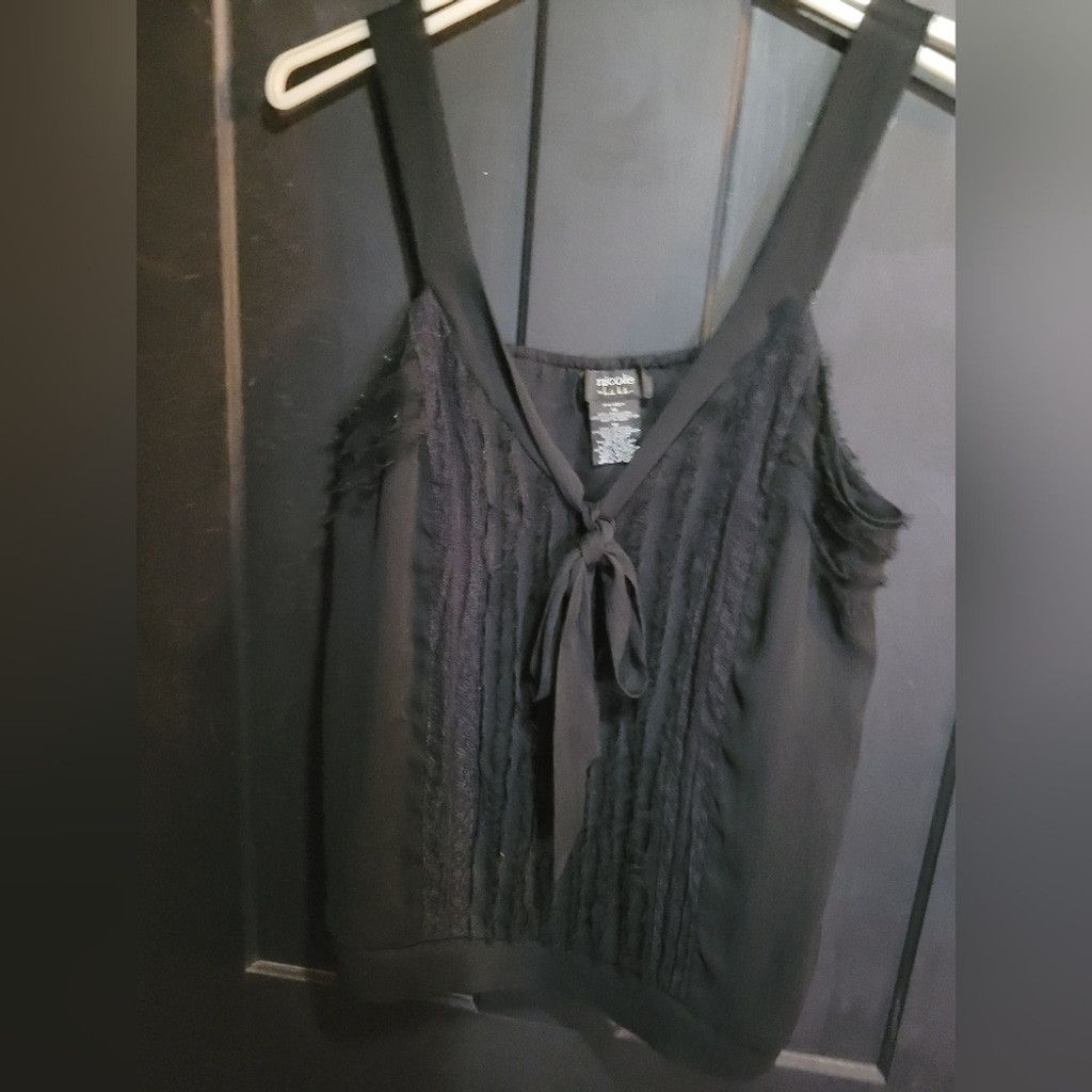 Nicole Miller Nicole Miller, black with detailing,camisole top, nwot 10 Size L / US 10 / IT 46 - 1 Thumbnail