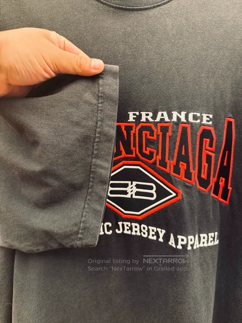 Balenciaga Balenciaga Batman Logo Letter Retro Distressed Short Sleev Size US S / EU 44-46 / 1 - 6 Thumbnail