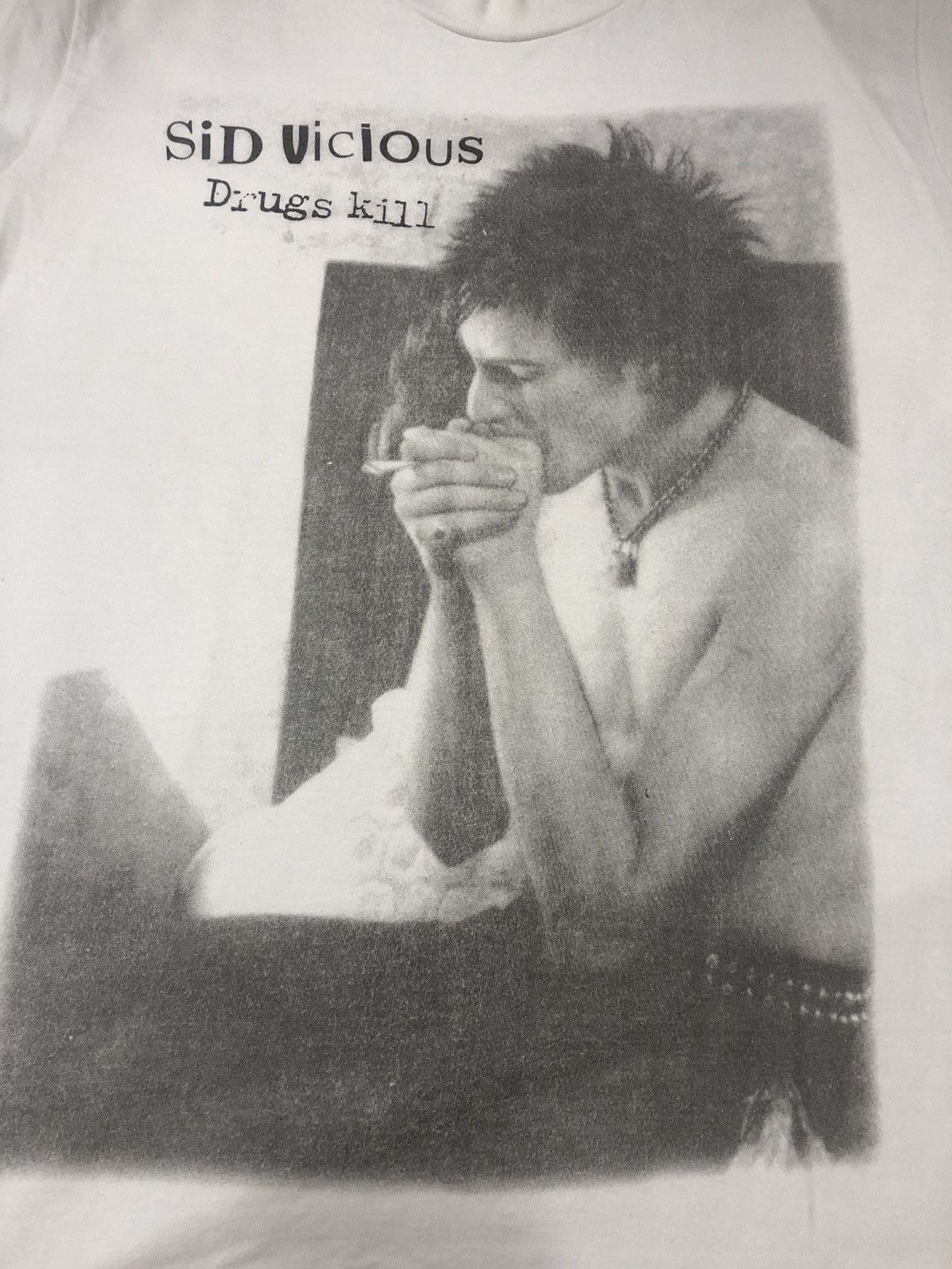 Band Tees Drugs kill - RIP Sid vicious t-shirt Size US S / EU 44-46 / 1 - 3 Thumbnail