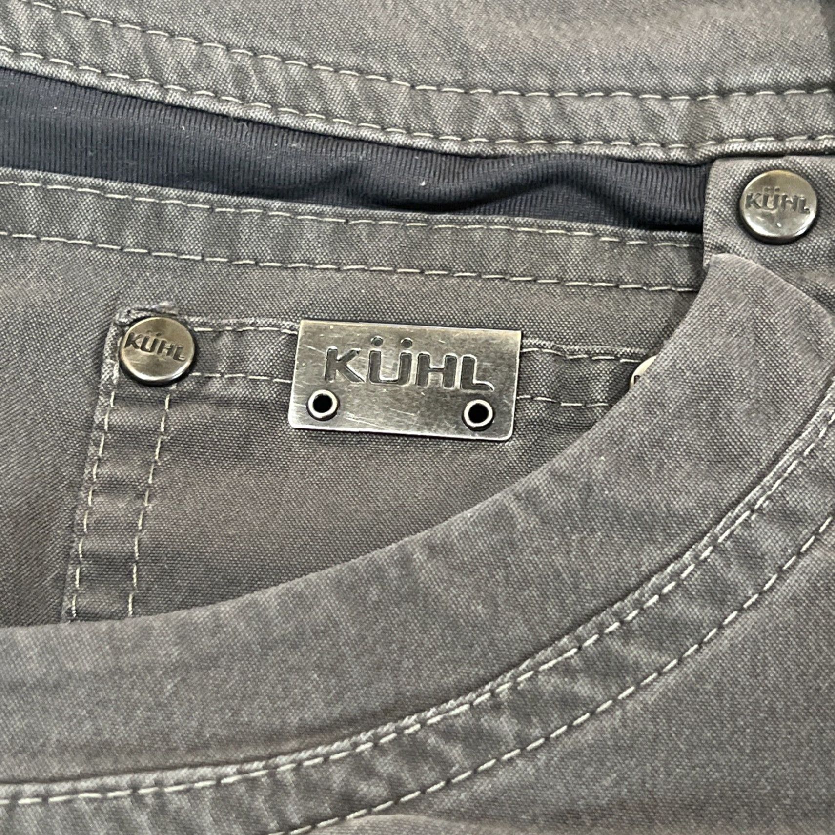 Vintage Kuhl Shorts Adult 38 Gray Outdoor Cargo Cotton Nylon 5058 Mens Size US 38 / EU 54 - 7 Thumbnail