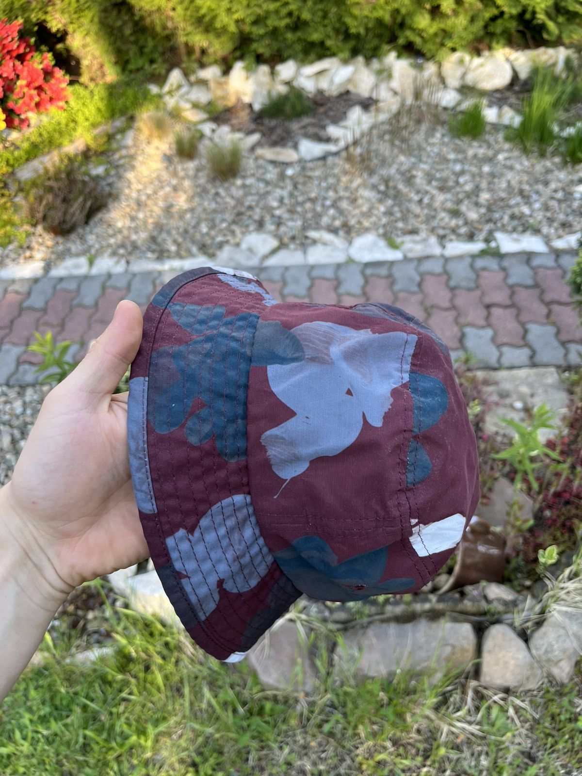 Designer × Wood Wood Wood Wood patterned bucket hat camo burgundy grey black Size ONE SIZE - 6 Thumbnail