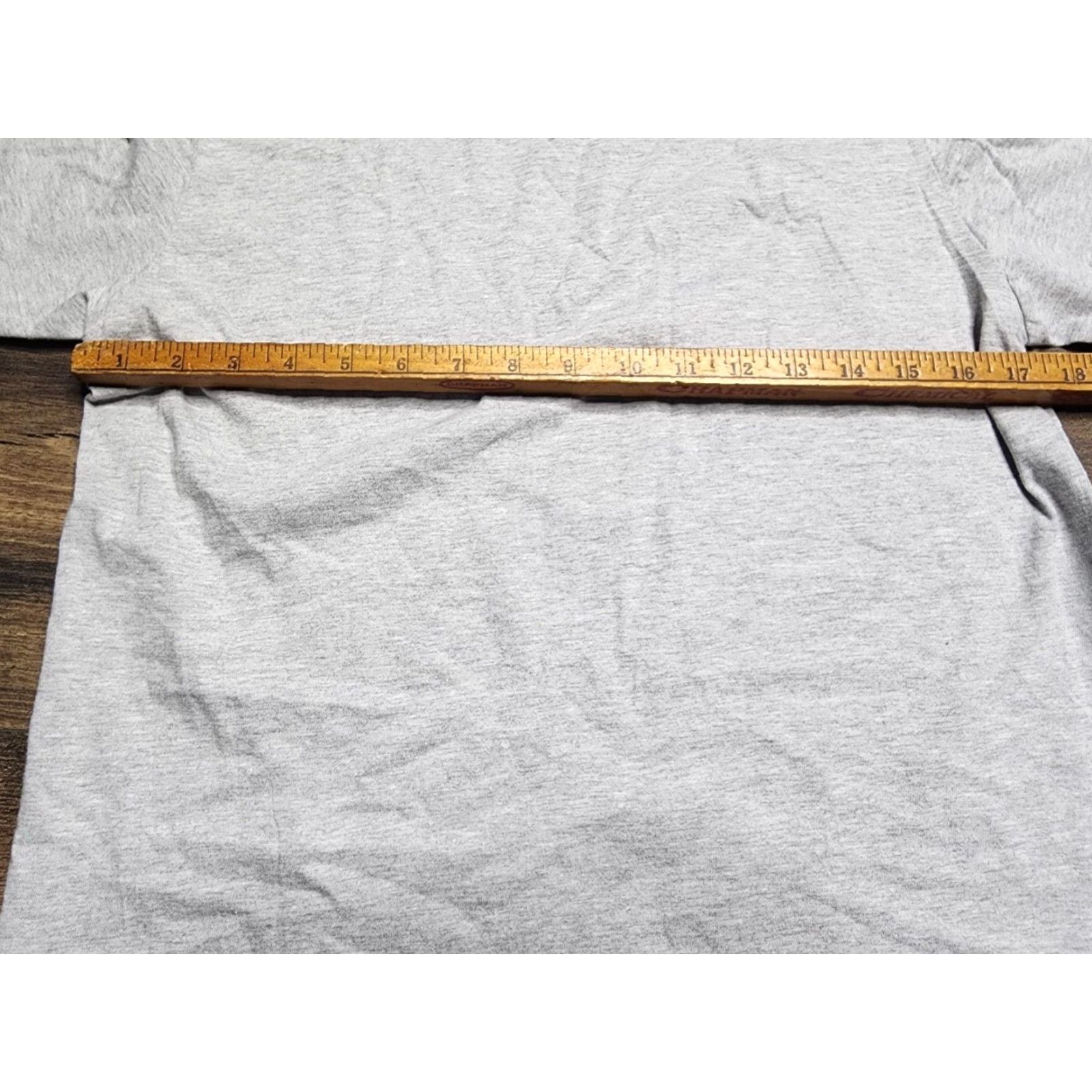 Gildan Mens M T Shirt BBQ PIG Every Butt Loves A Good Rub Size US M / EU 48-50 / 2 - 3 Thumbnail
