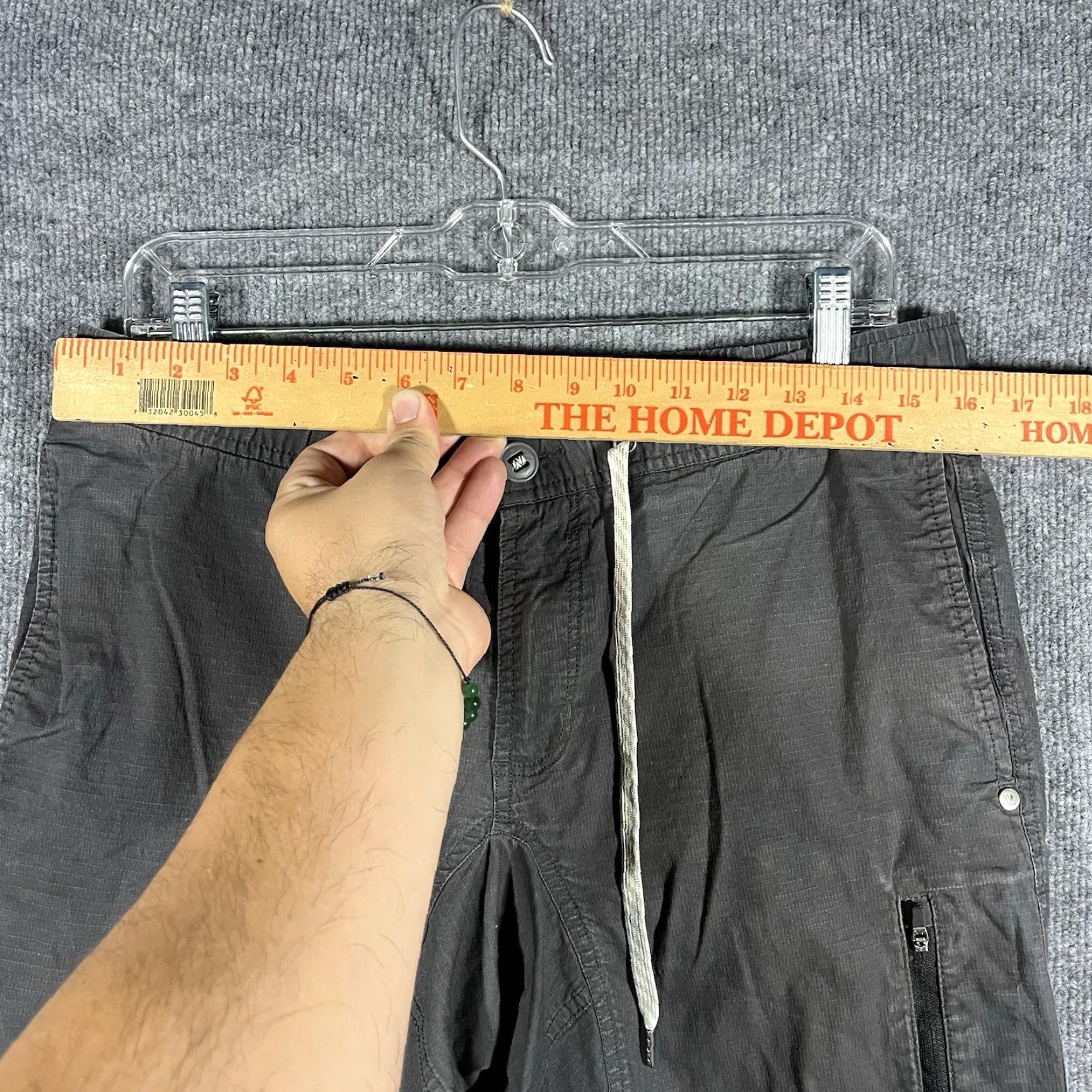 Vuori Vuori Pants Mens M Charcoal Black Ripstop Climber Drawstring Organic Cotton Jogger Zip Pocket Adjustable Waist Lightweight Mens Regular Size US 31 - 2 Thumbnail