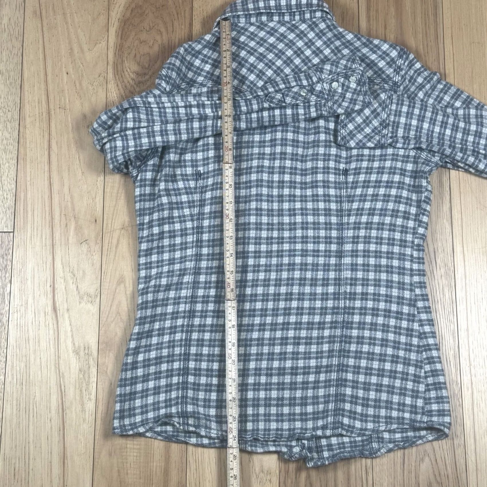 True Religion True Religion Shirt Mens M Blue Plaid Western Short Sleeve Pearl Snap Horseshoe Size US M / EU 48-50 / 2 - 7 Thumbnail