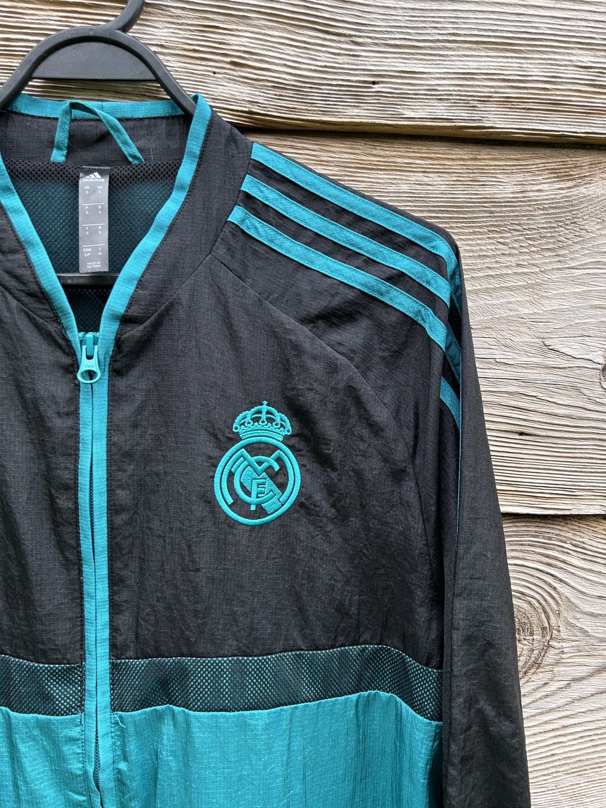 Adidas Adidas Real Madrid Icons Woven Zippered Jacket 2021 GR4251 Size US S / EU 44-46 / 1 - 2 Thumbnail