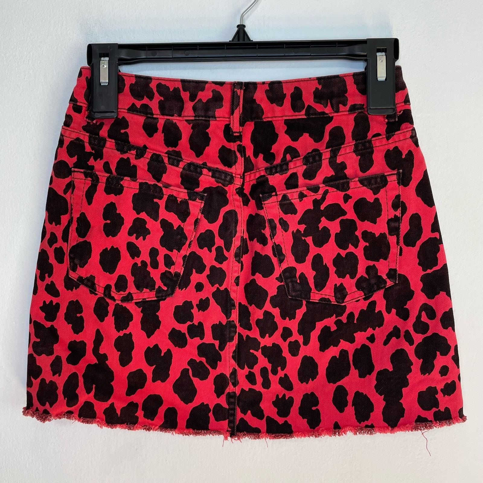 Topshop Topshop Red Leopard Skirt 0 Womens Denim Mini Raw Hem Casual Size 25" / US 0 / IT 36 - 2 Thumbnail