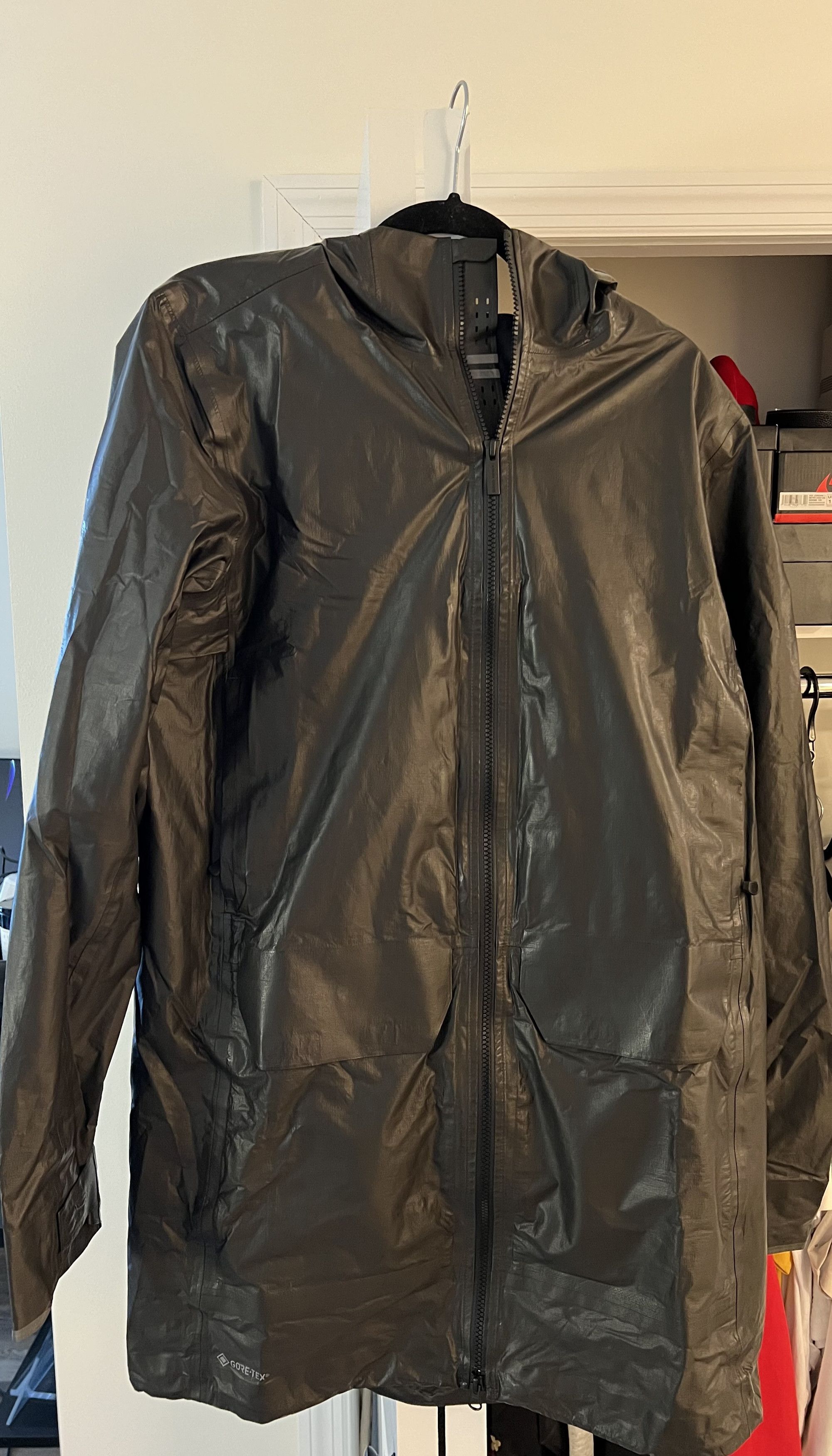 image of Canada Goose Outer Shell Ski Jacket in Black, Men's (Size Medium)