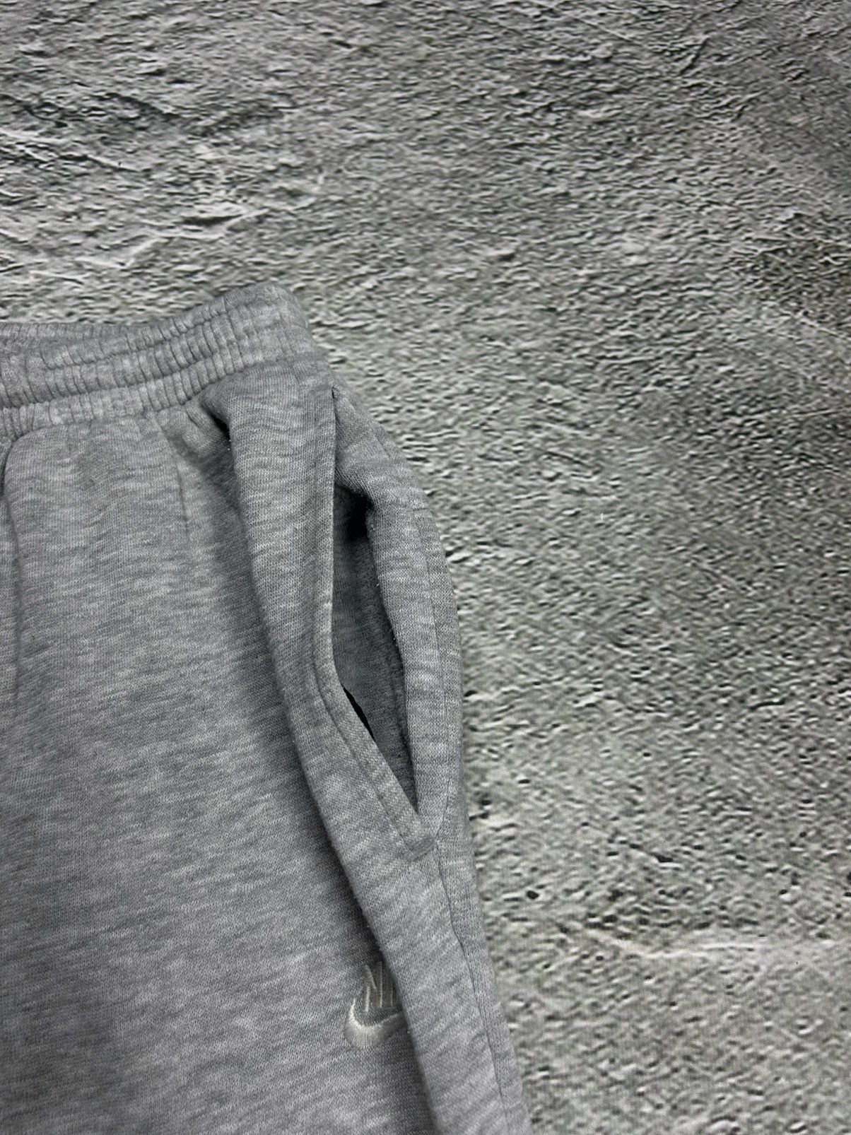 Nike × Vintage Nike vintage 90s sweatpants grey small swoosh Size US 32 / EU 48 - 3 Thumbnail