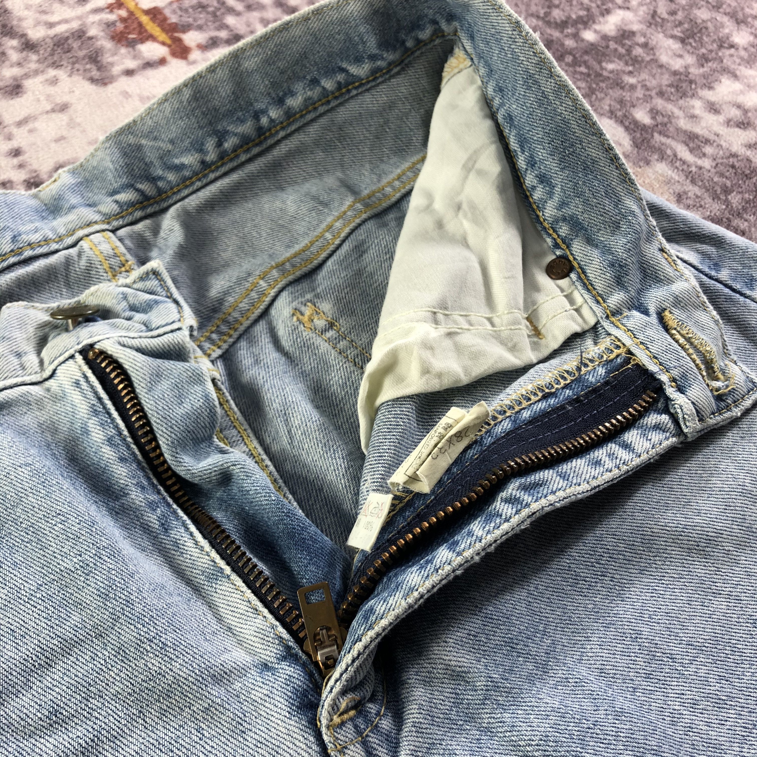 Lee × Vintage Vintage Light Wash Lee Selvedge Jeans-JM3585 Size 28" / US 6 / IT 42 - 6 Thumbnail