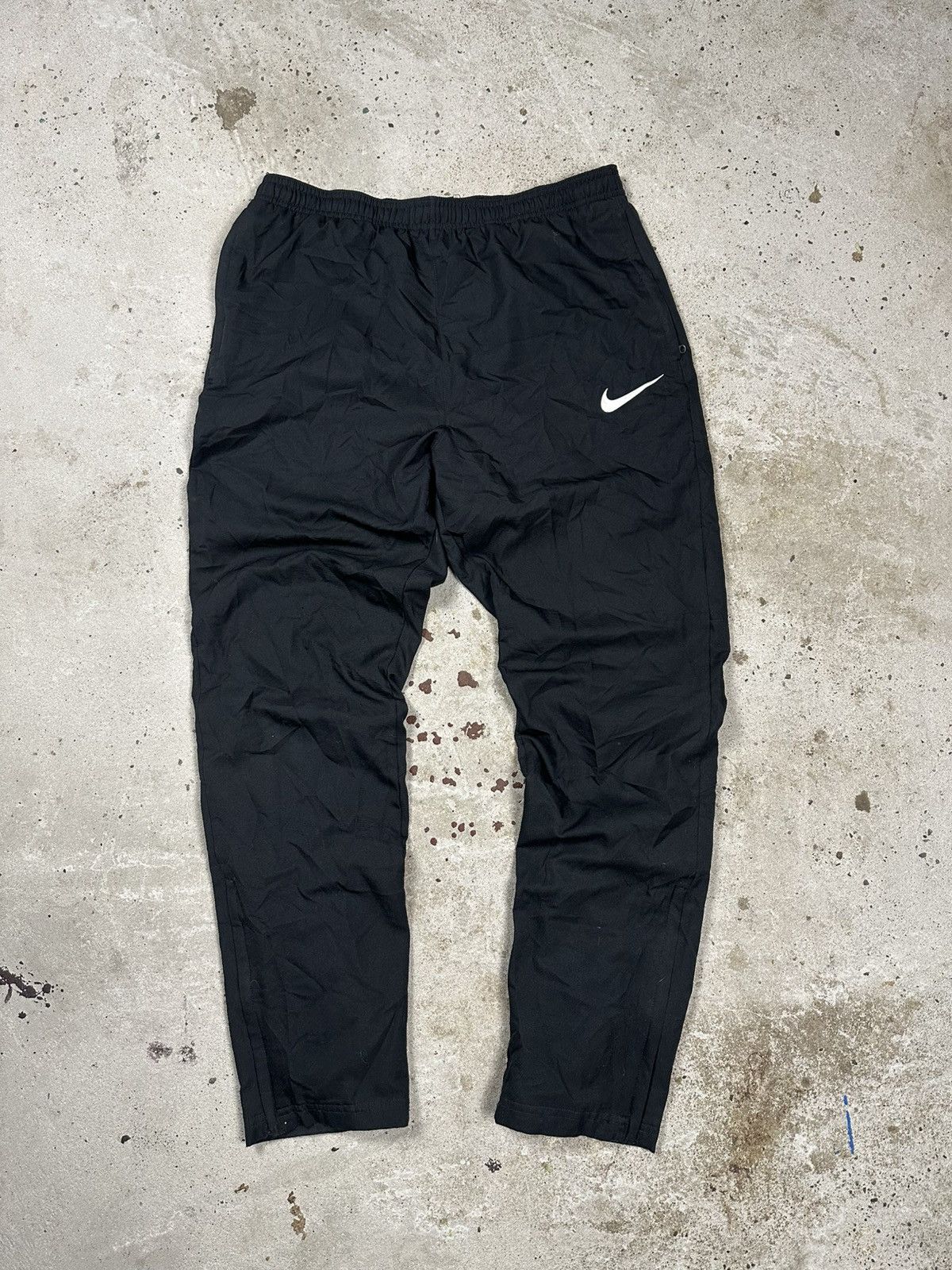 Nike Vintage Nike Black Track Pants Swoosh y2k Size US 33 - 1 Thumbnail