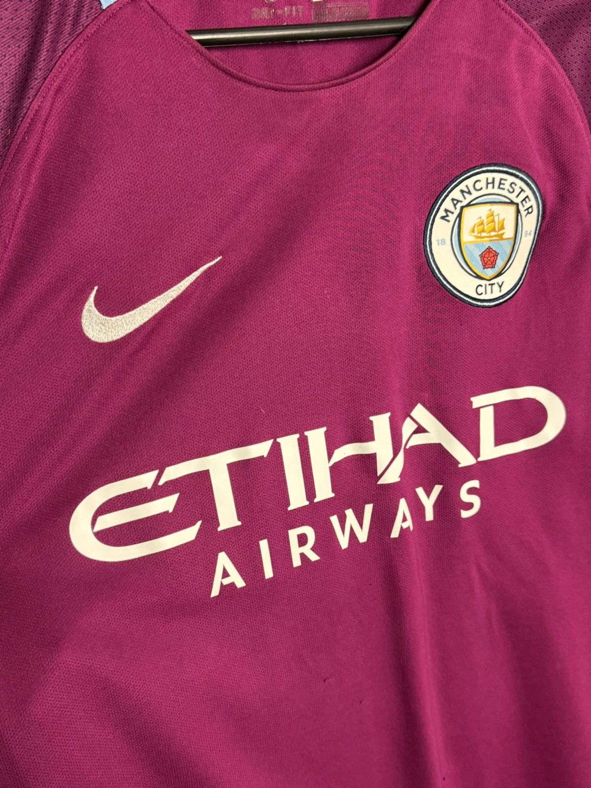 Nike Manchester City 17/18 Away Football Jersey Size US S / EU 44-46 / 1 - 3 Thumbnail