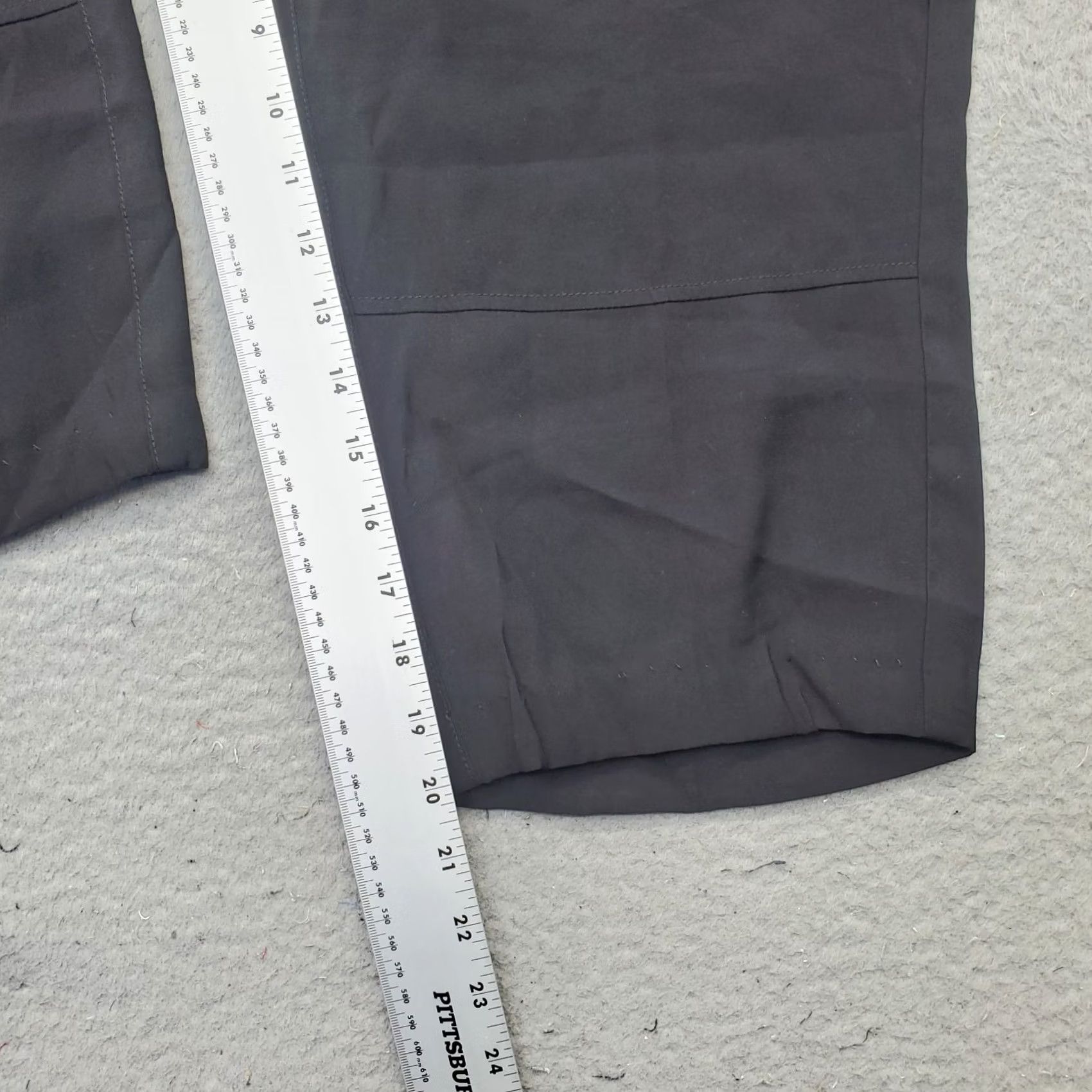 Vintage Chico's Womens Size 14 Black Cargo Pockets Ankle Pants Stretch Relaxed Pull On Shirt? Size 36" / US 14 / IT 50 - 4 Thumbnail