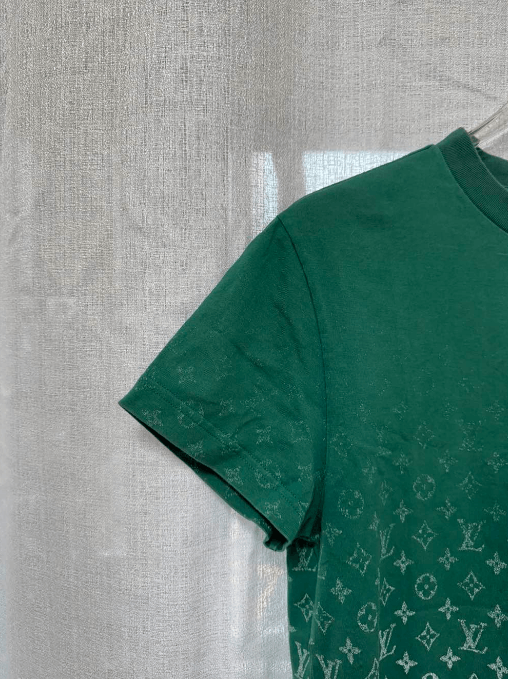 Louis Vuitton Louis Vuitton Short-sleeve T-shirt Size US XS / EU 42 / 0 - 6 Thumbnail