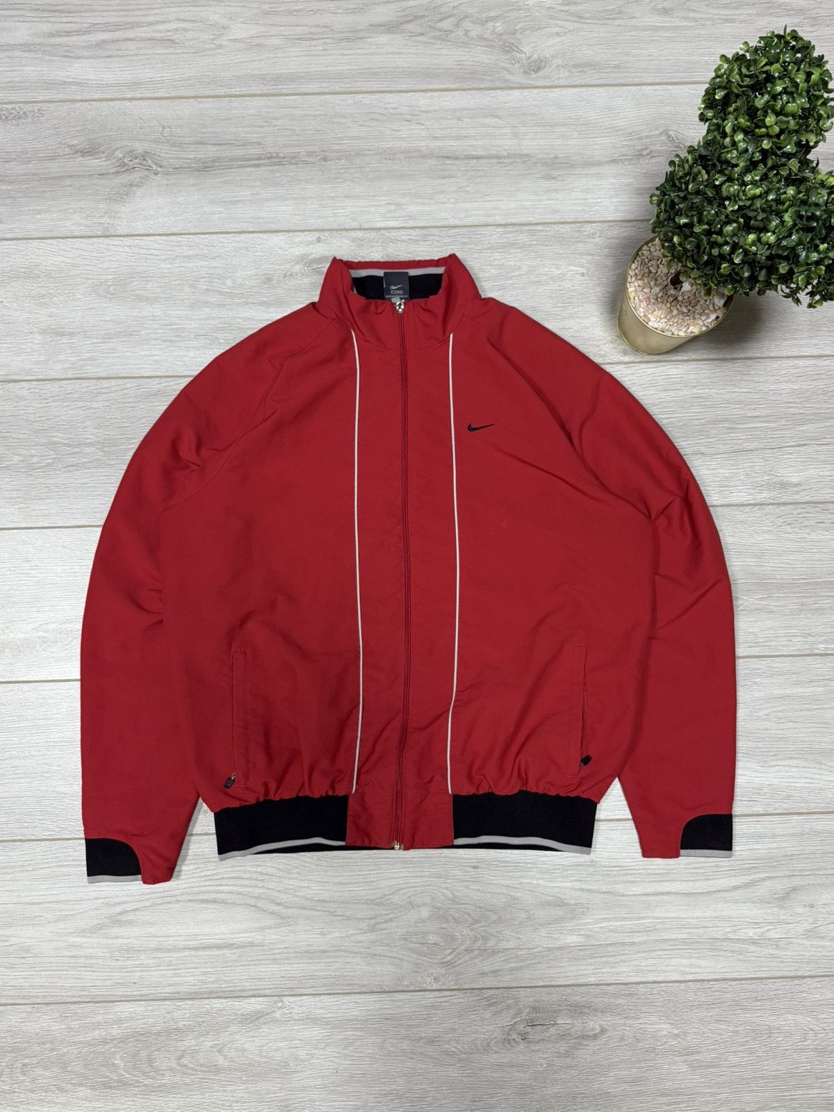 Nike Nike court vintage zip windbreaker track jacket nike fit Size US XL / EU 56 / 4 - 4 Thumbnail