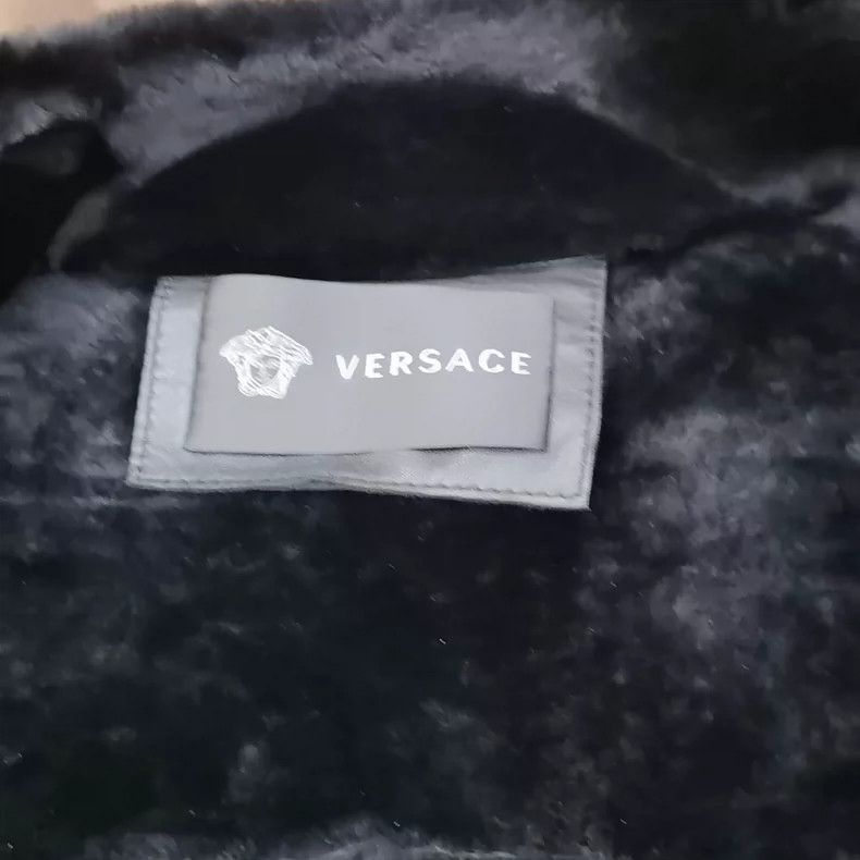 Versace Versace Black fur one-piece coat Size US M / EU 48-50 / 2 - 2 Thumbnail
