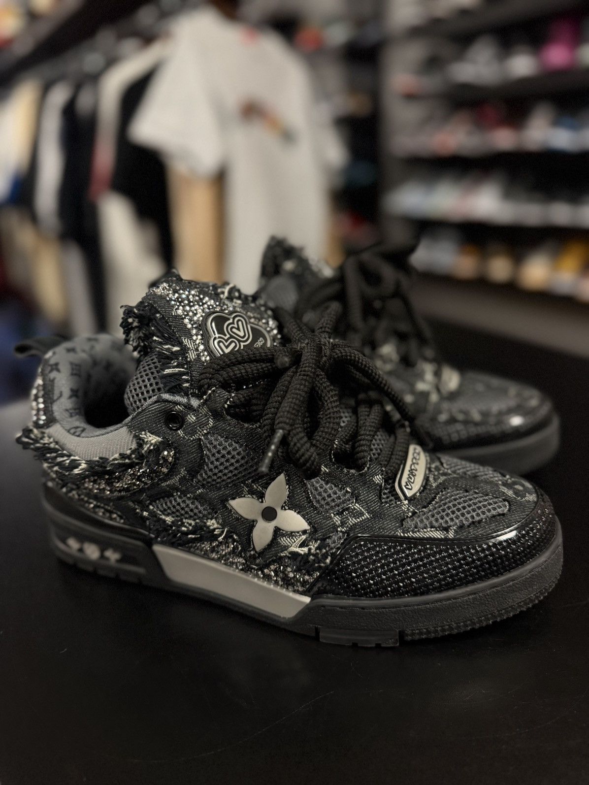 Louis Vuitton Louis Vuitton Swarovski Crystal Skates Black 8.5LV/9.5US Size US 9.5 / EU 42-43 - 16 Thumbnail