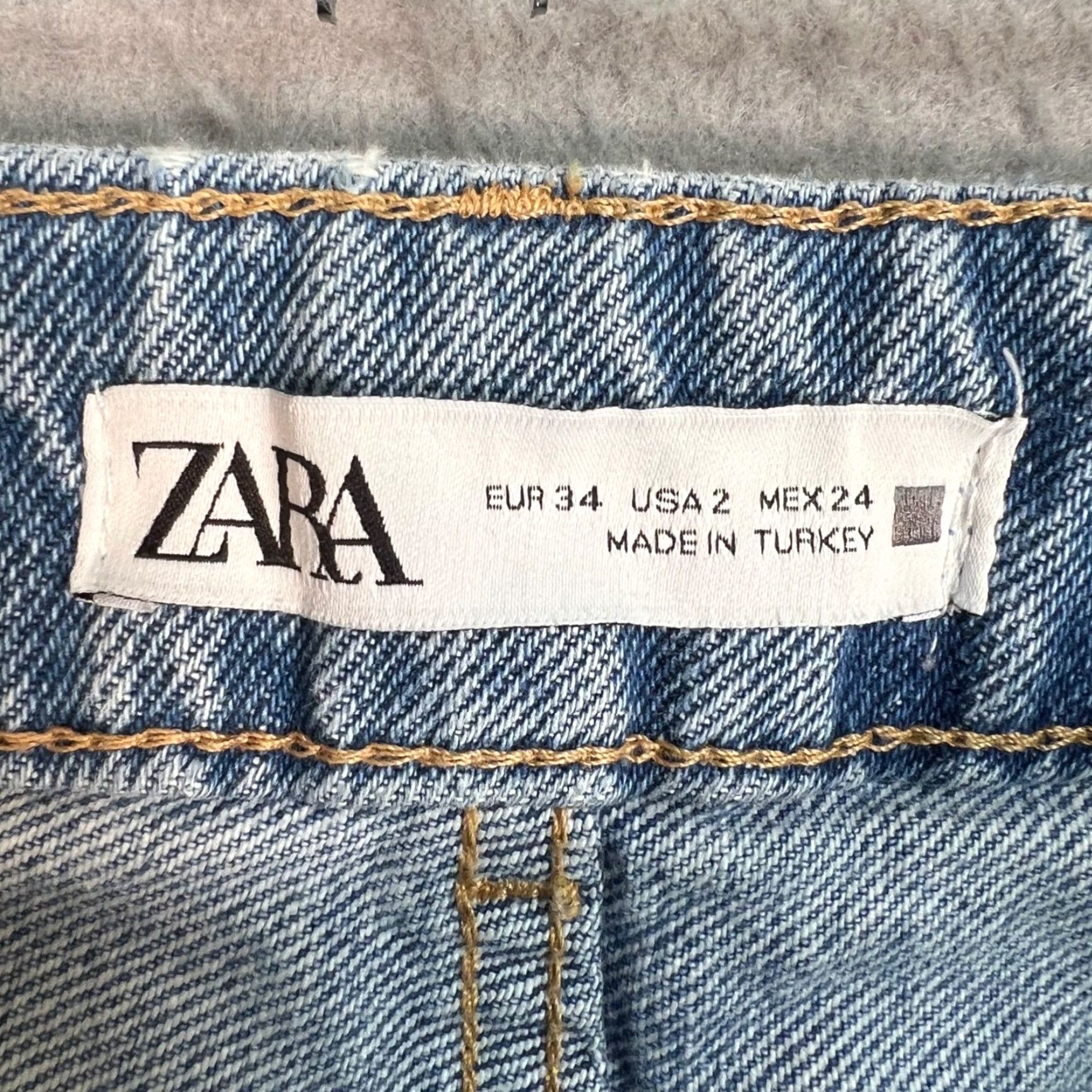 Zara ZARA Denim Jeans Distressed High-Waist 25" Inseam 25" Regular 2 Adult Womens Blue 90s Style Jeans Mens? Womens Size 26" / US 2 / IT 38 - 3 Thumbnail