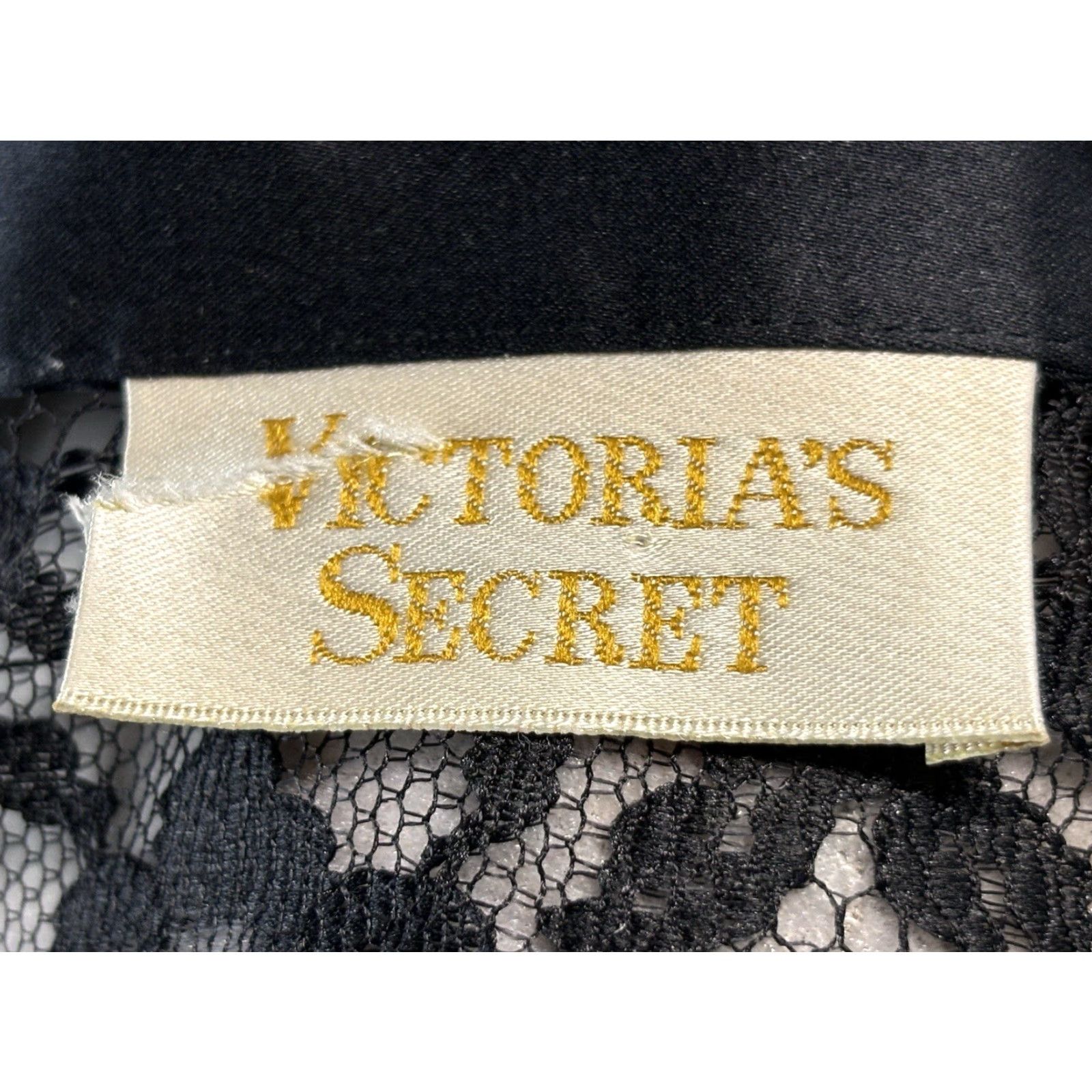 Victoria's Secret Vtg Victoria’s Secret 2 Pc Pajama Set Sz Large Black Lace Top Satin Pants 90’s Size L / US 10 / IT 46 - 7 Thumbnail