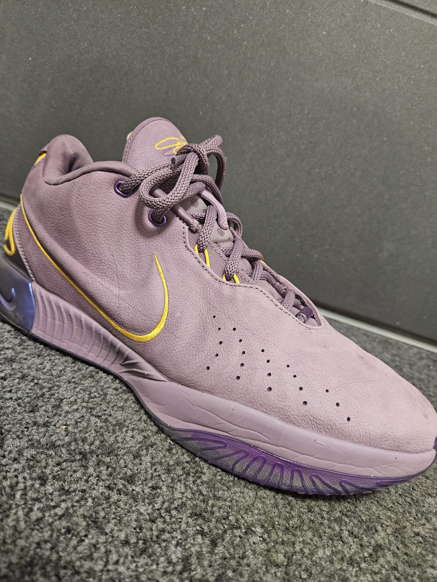 Nike Nike LeBron 21 Purple Rain Size US 13 / EU 46 - 1 Thumbnail