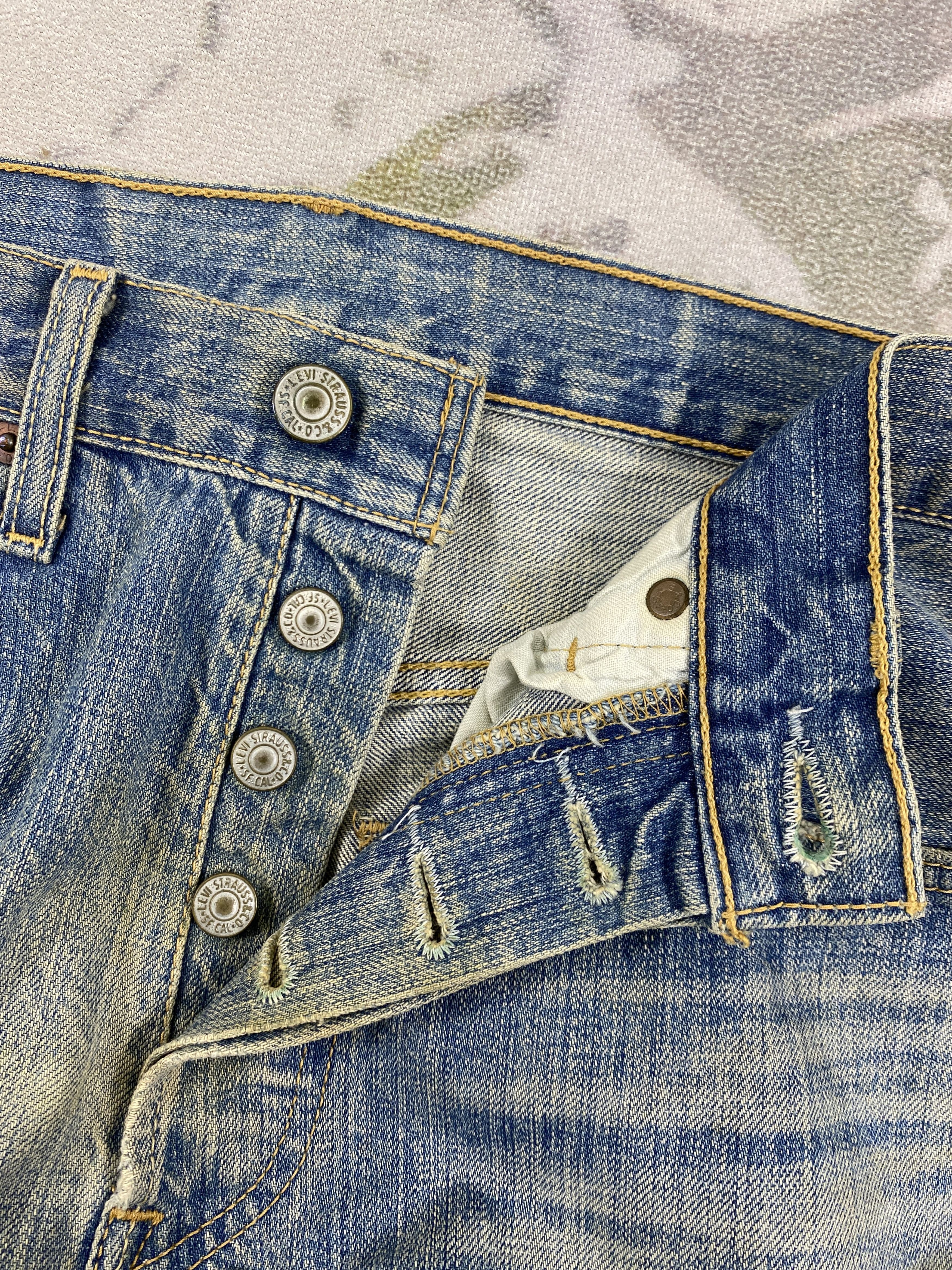 Levi's Distressed Blue Vintage Levi's 501 Jeans 32x31 Denim JN3482 Size US 32 / EU 48 - 7 Thumbnail