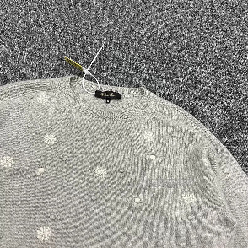 Loro Piana Loro Piana Christmas Limited Snowflake Cashmere Sweater Size S / US 4 / IT 40 - 3 Thumbnail