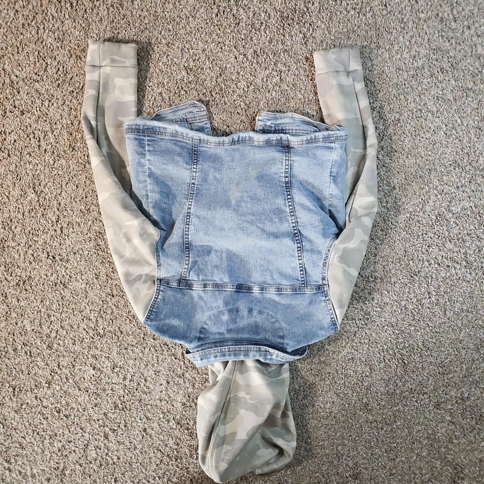 Other Wallflower Dreamer Fit Hooded Camo Jean Jacket S Size S / US 4 / IT 40 - 6 Thumbnail