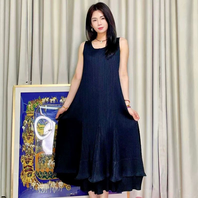 Issey Miyake Issey Miyake size:3 Pleated black dress Size XS / US 0-2 / IT 36-38 - 1 Thumbnail