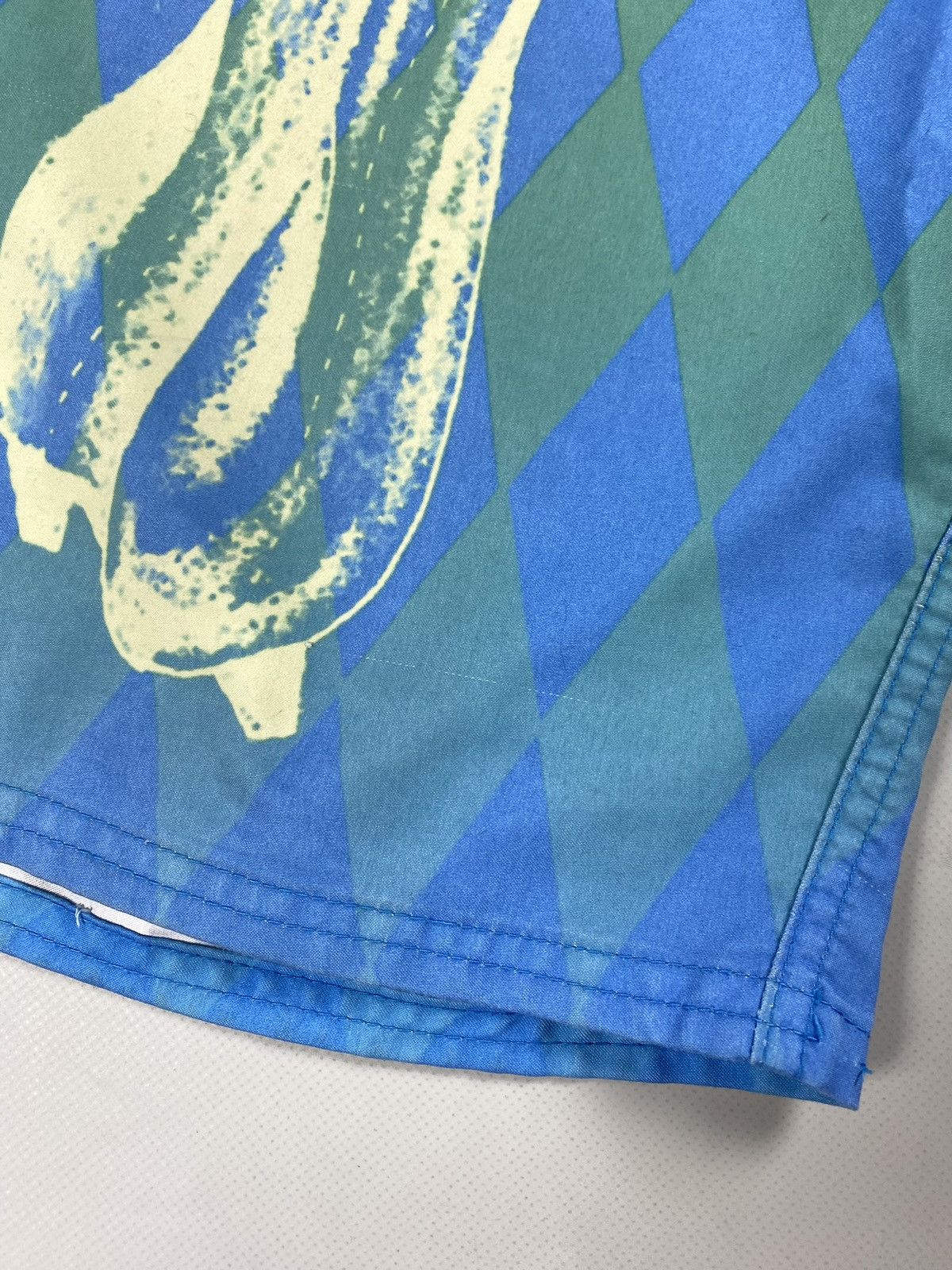Ed Hardy Ed Hardy Y2K men’s overprinted surf swim shorts size ~ 32 Size US 32 / EU 48 - 8 Thumbnail