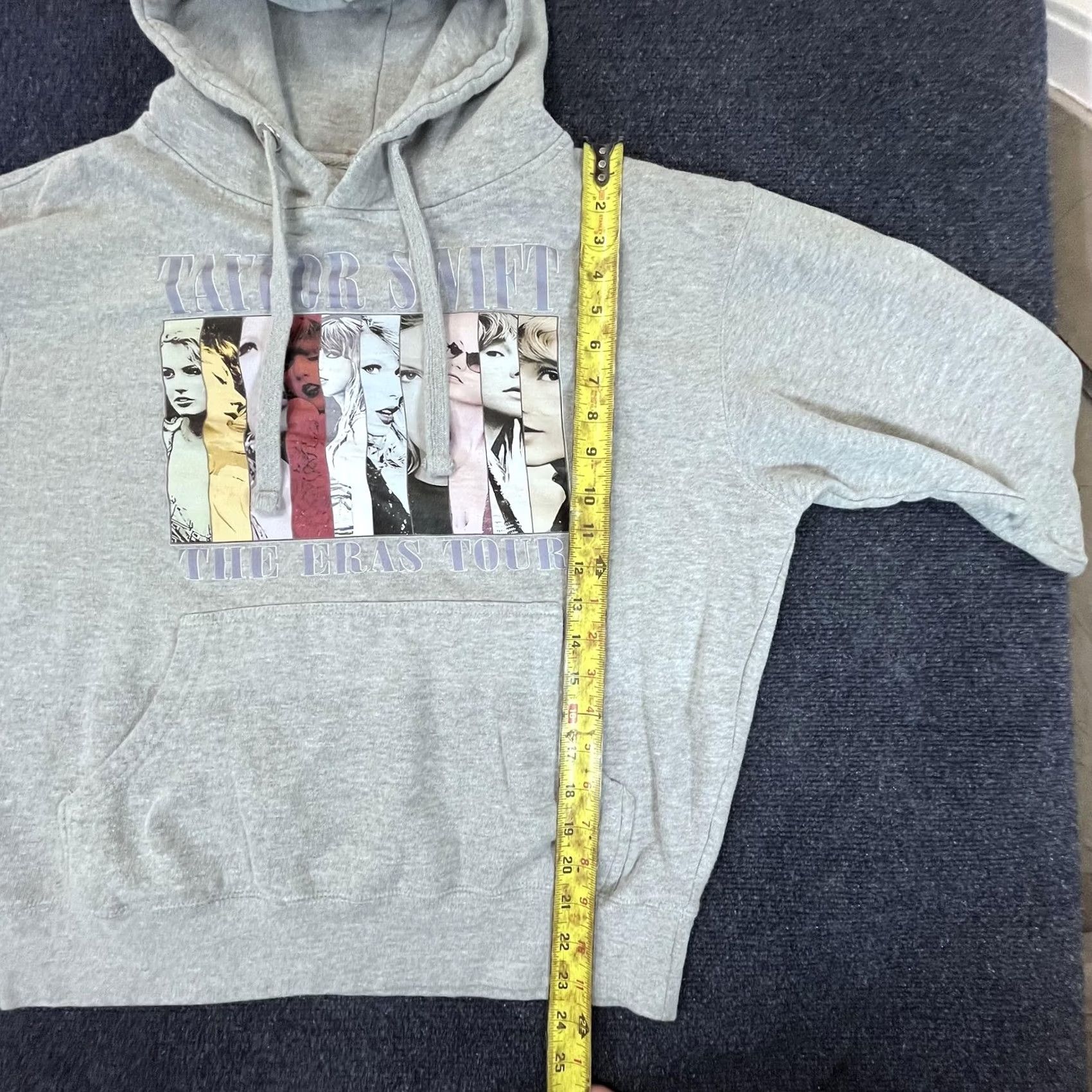 Vintage Taylor Swift Hoodie Womens Medium The Eras Tour Concert Pullover Music Sweater Size M / US 6-8 / IT 42-44 - 4 Thumbnail