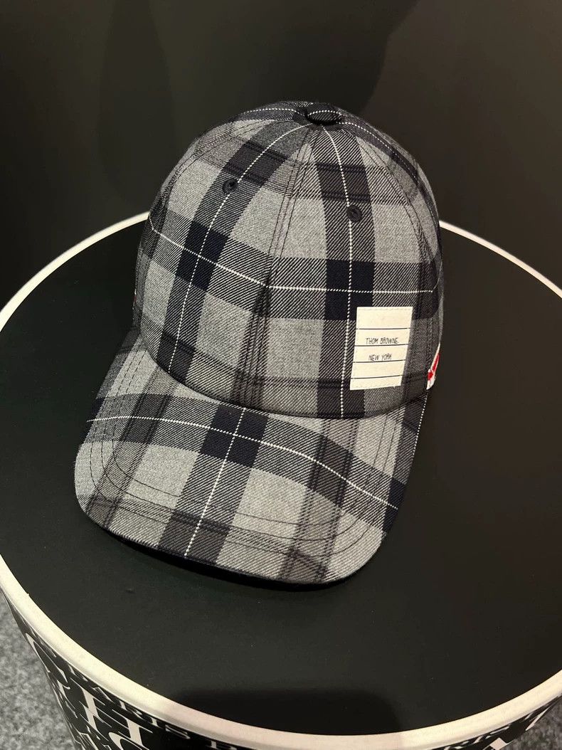 Thom Browne Thom Browne size S Striped hats Size ONE SIZE - 6 Thumbnail