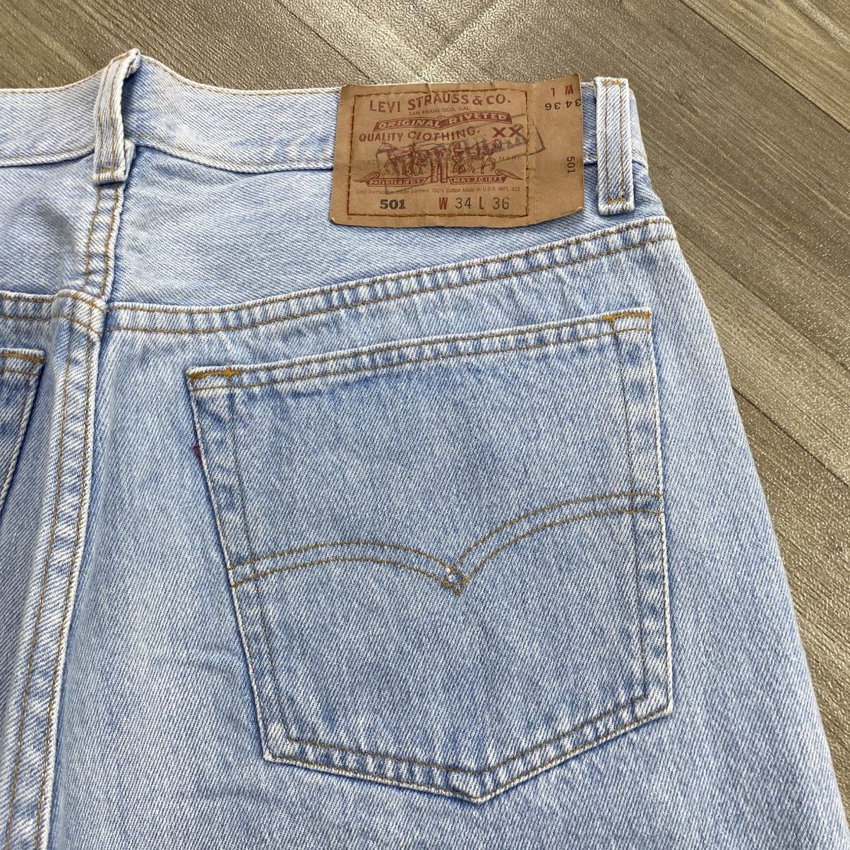 Levi's Vintage Clothing 1990s Vintage Levis 501 USA 34x36 Blue Jeans Size US 33 - 16 Thumbnail
