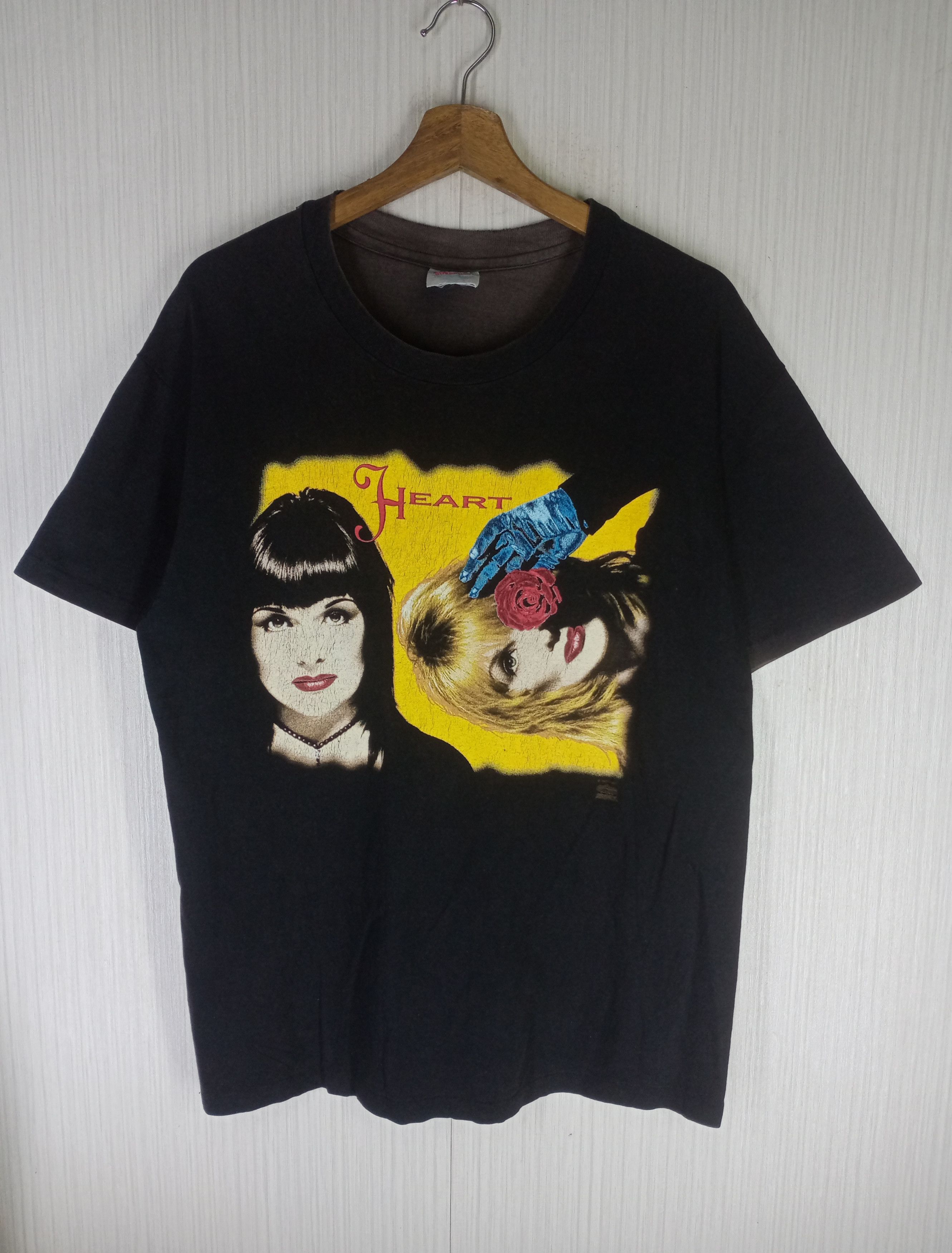 Band Tees Vintage 1983 The Head To Hearts Tour Nancy & Ann Wilson Size US L / EU 52-54 / 3 - 1 Thumbnail