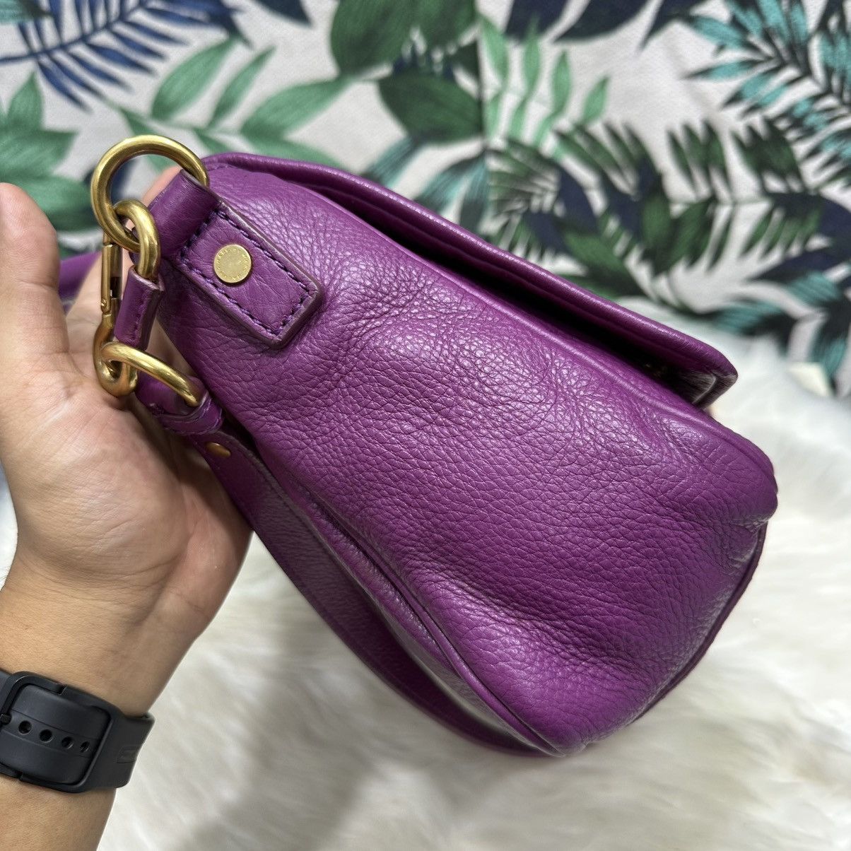 Marc by Marc Jacobs Authentic MARC BY MARC JACOBS Leather Handbag/ Shoulder Bag Size ONE SIZE - 4 Thumbnail