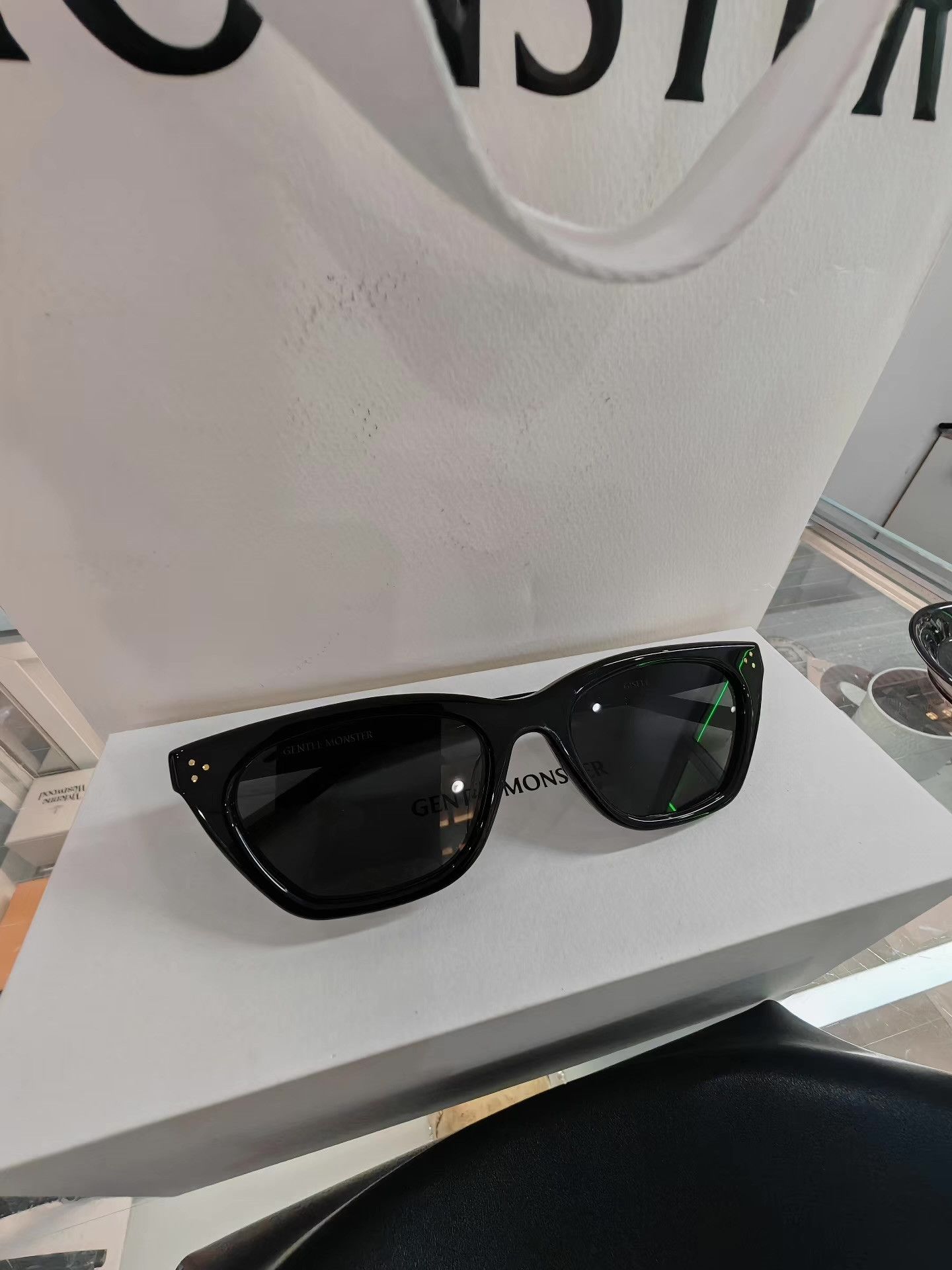 Gentle Monster GENTLE MONSTER Logo Sunglasses Brand New Q15 Size ONE SIZE - 2 Thumbnail