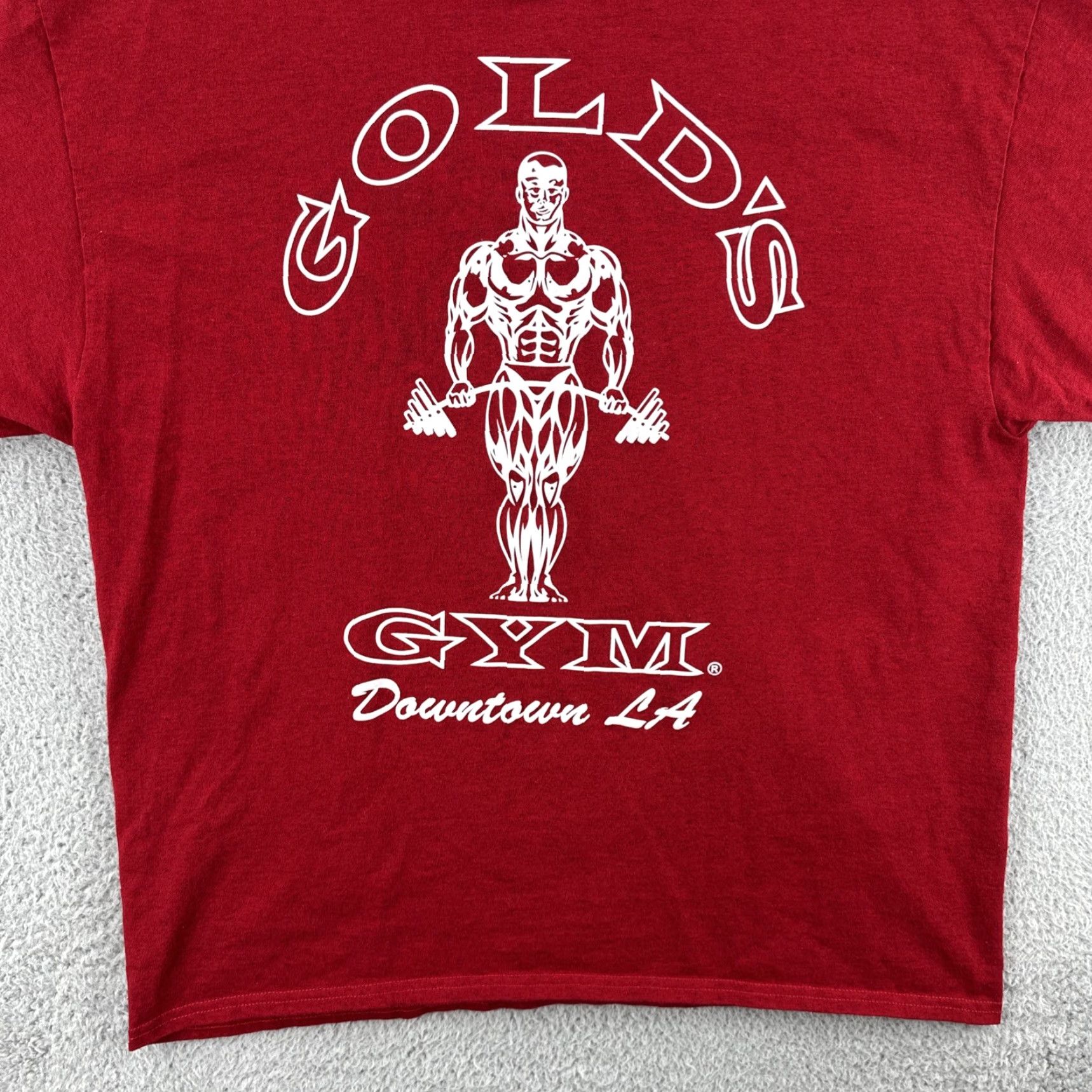 Vintage VINTAGE Gold's Gym Downtown LA Men’s XL Red T Shirt USA Graphic Print Crew Neck Short Sleeve Cotton Knit Regular Fit Sports 90s Boys/Girls Mens Womens Size US XL / EU 56 / 4 - 4 Thumbnail
