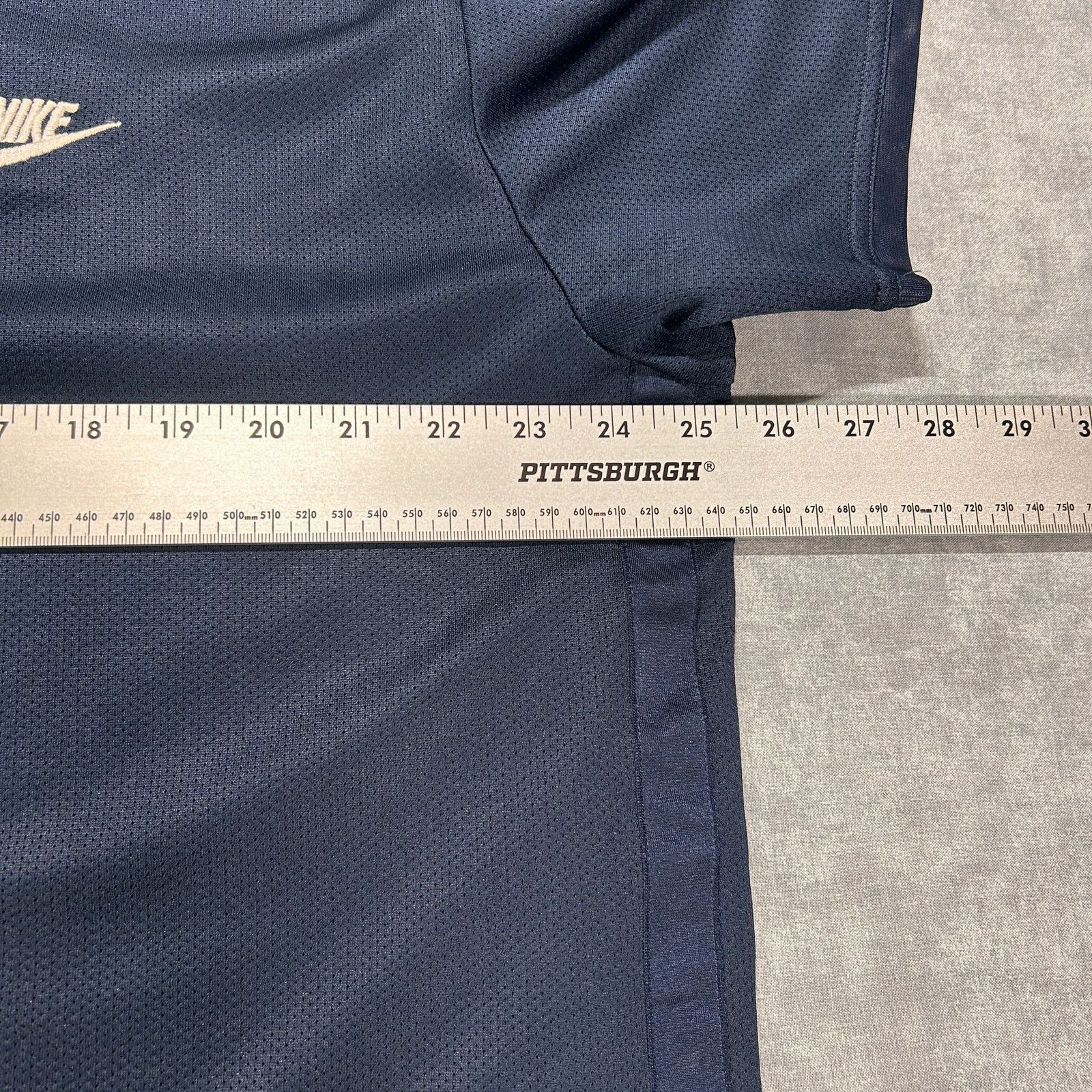 Nike VTG Y2K Nike athletic lined mesh sportswear tshirt mens XXL Size US XXL / EU 58 / 5 - 7 Thumbnail