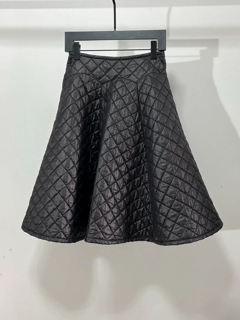 Comme des Garcons Comme Des Garcons size M Pressed quilted half skirt Size 24" / US 00 / IT 34 - 1 Thumbnail