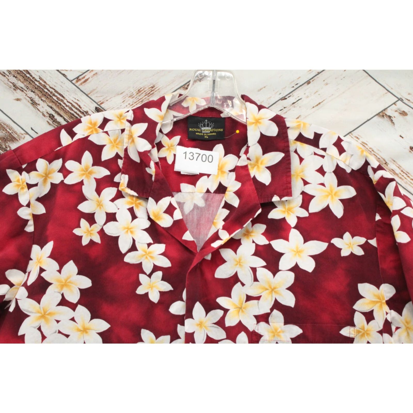 Vintage VINTAGE Royal Creations Camp Shirt Men XL Red Floral Short Sleeve Aloha Hawaiian Beach 70s 80s Mens Size US XL / EU 56 / 4 - 7 Thumbnail