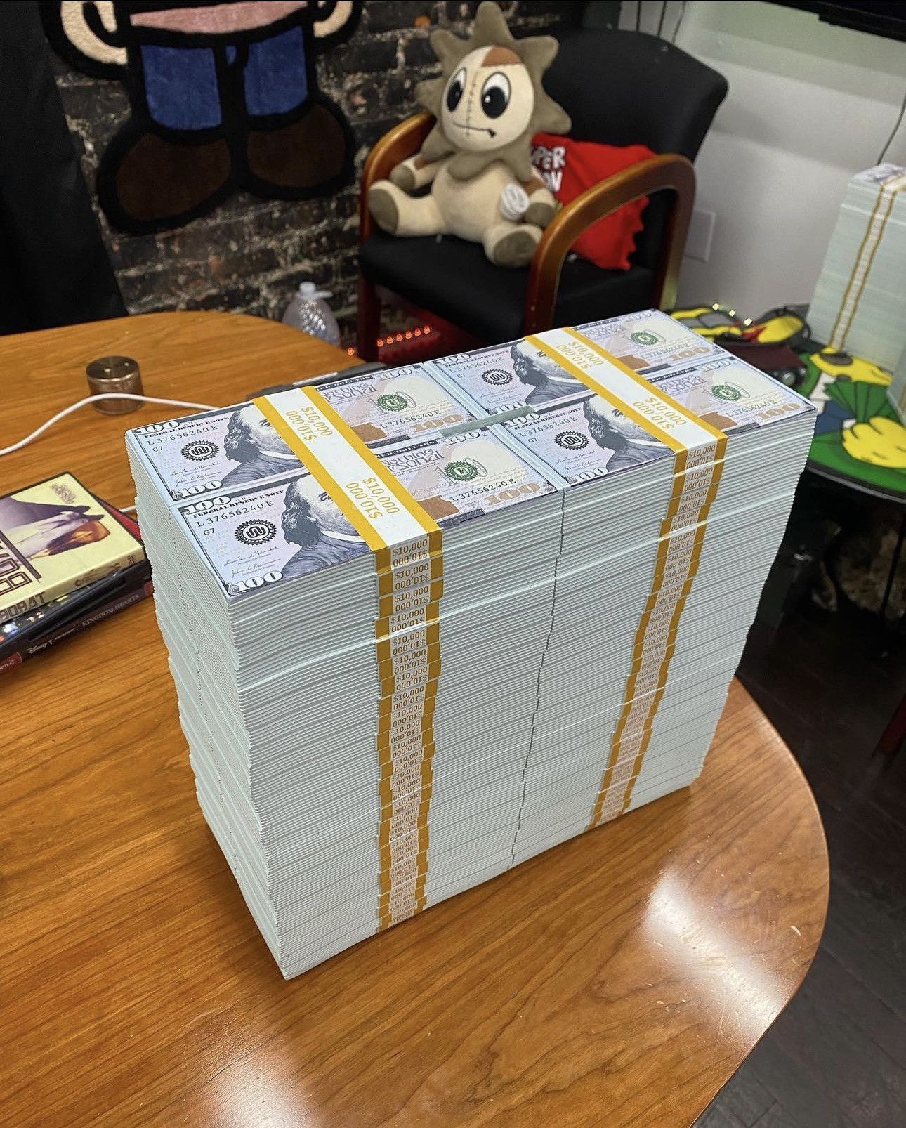 Japanese Brand New Million Dollar Investment Piggybank by Nothing Personal Size ONE SIZE - 4 Thumbnail