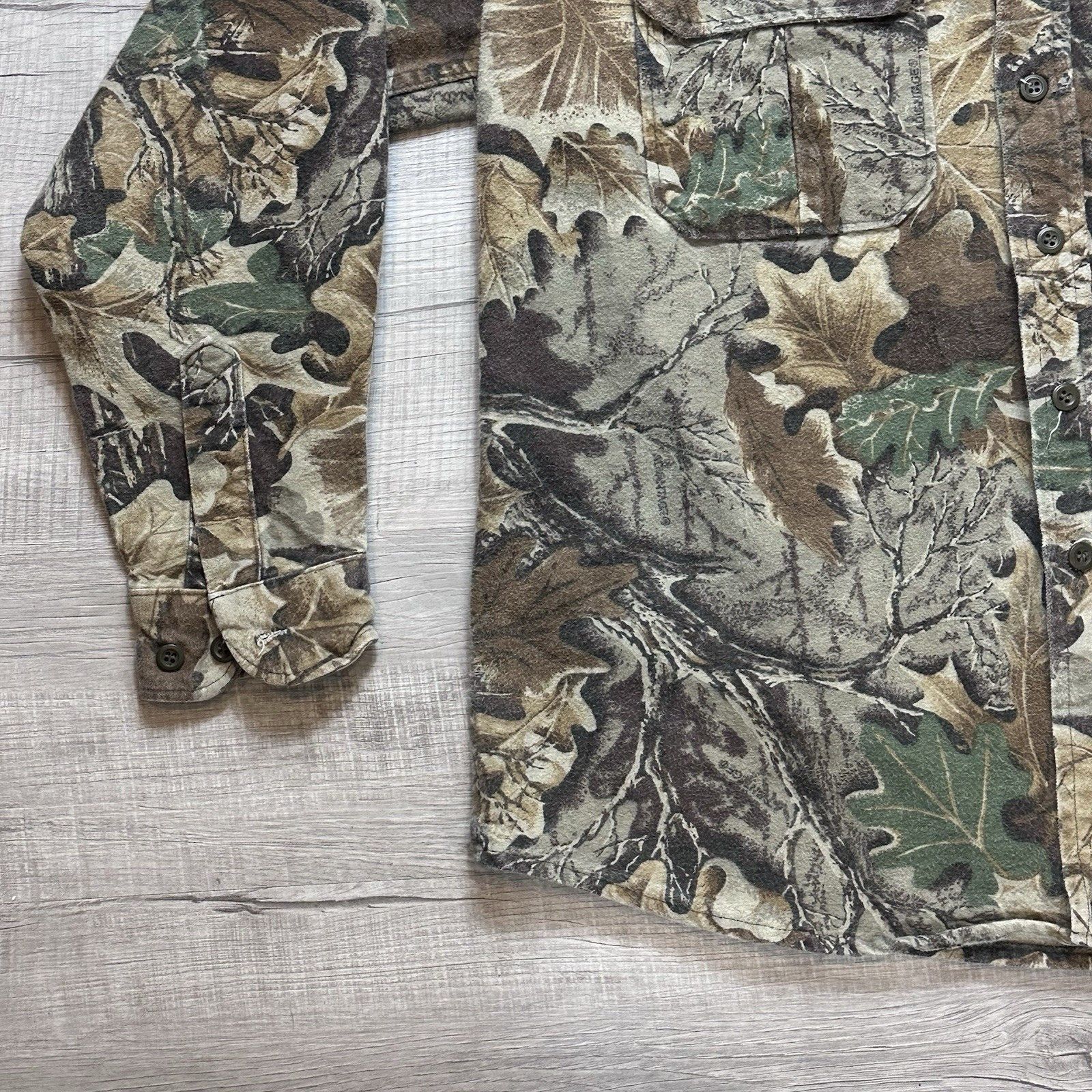 Cabelas Vintage Cabelas Mens Camouflage Button-Up Outdoor Shirt XLT Size US XL / EU 56 / 4 - 2 Thumbnail