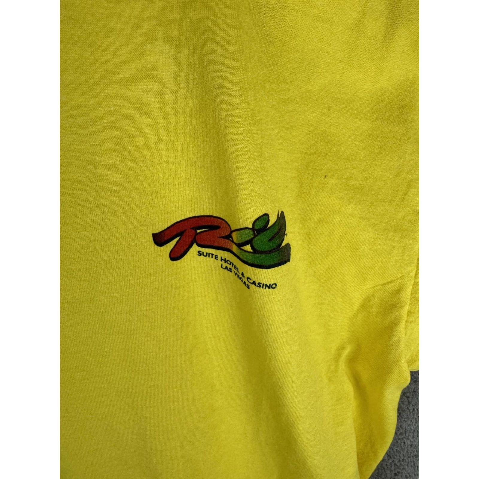 Fruit Of The Loom VINTAGE Rio Las Vegas Shirt Mens XL Yellow Casino Promo Fruit Of The Loom 90s Size US XL / EU 56 / 4 - 2 Thumbnail