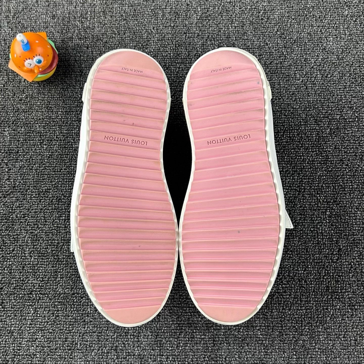 Louis Vuitton LV Pink & White Colorblock Bow Trainer Women's 36 Size US 5 / IT 35 - 6 Thumbnail