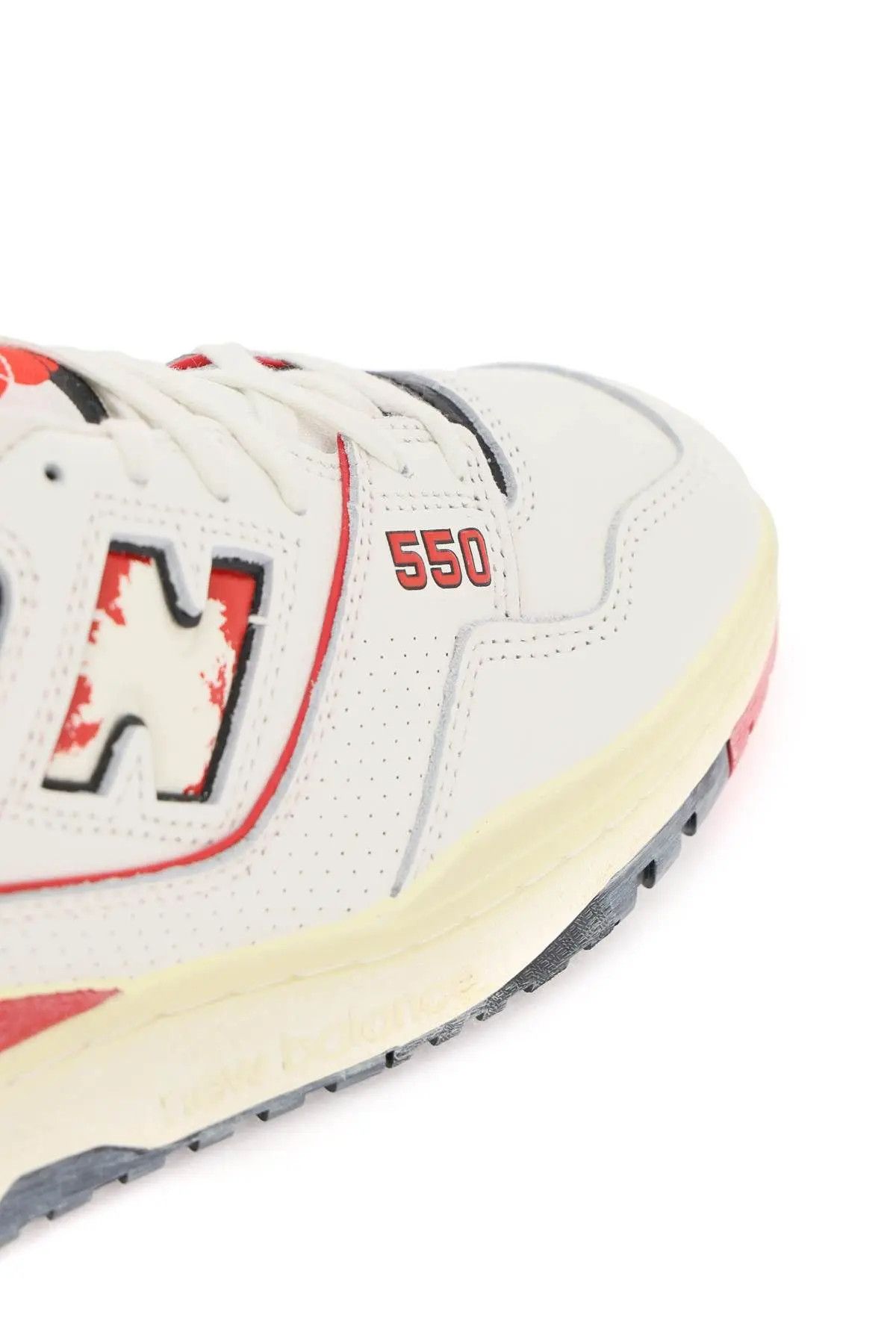 New Balance o1s22i1n0324 Unisex Vintage-effect 550 Sneakers in White Red Size US 13 / EU 46 - 4 Thumbnail