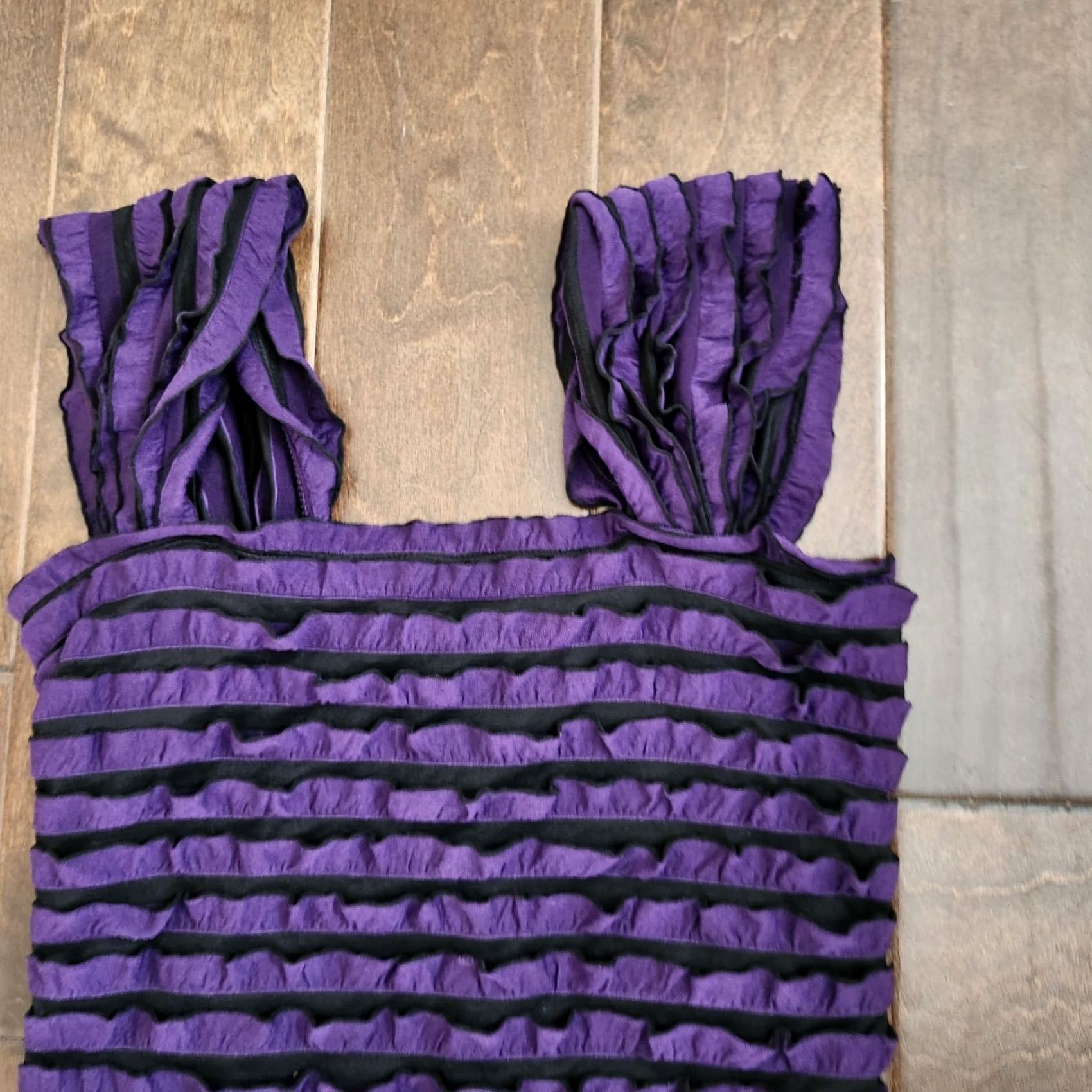 Vintage Max Studio Blouse Sleeveless Purple Ruffle Top Small Women's Pullover Casual, Travel, Party, Business Short Sleeve? Size S / US 4 / IT 40 - 5 Thumbnail