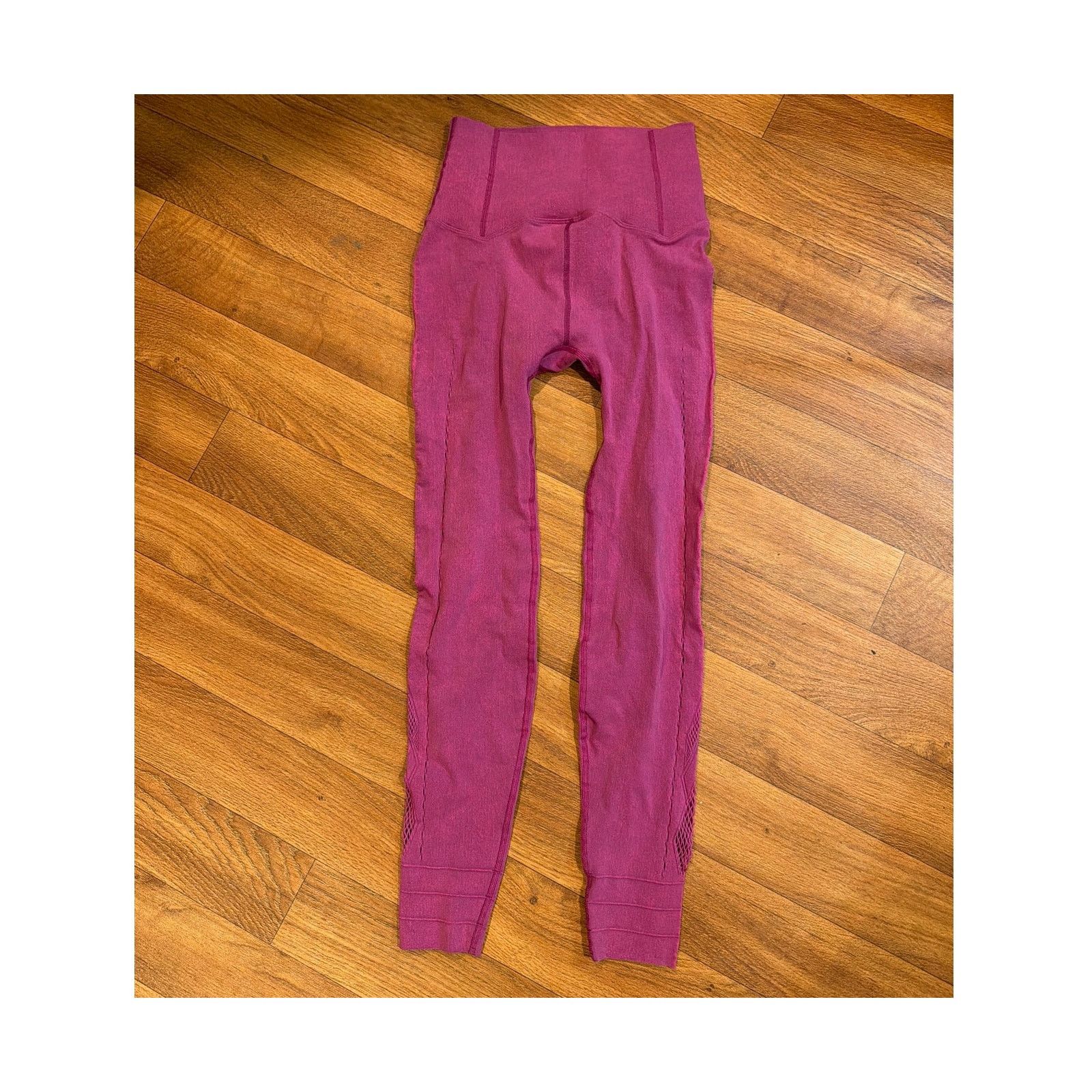 Free People Free People leggings hot pink vented compression size large Size 28" / US 6 / IT 42 - 1 Thumbnail